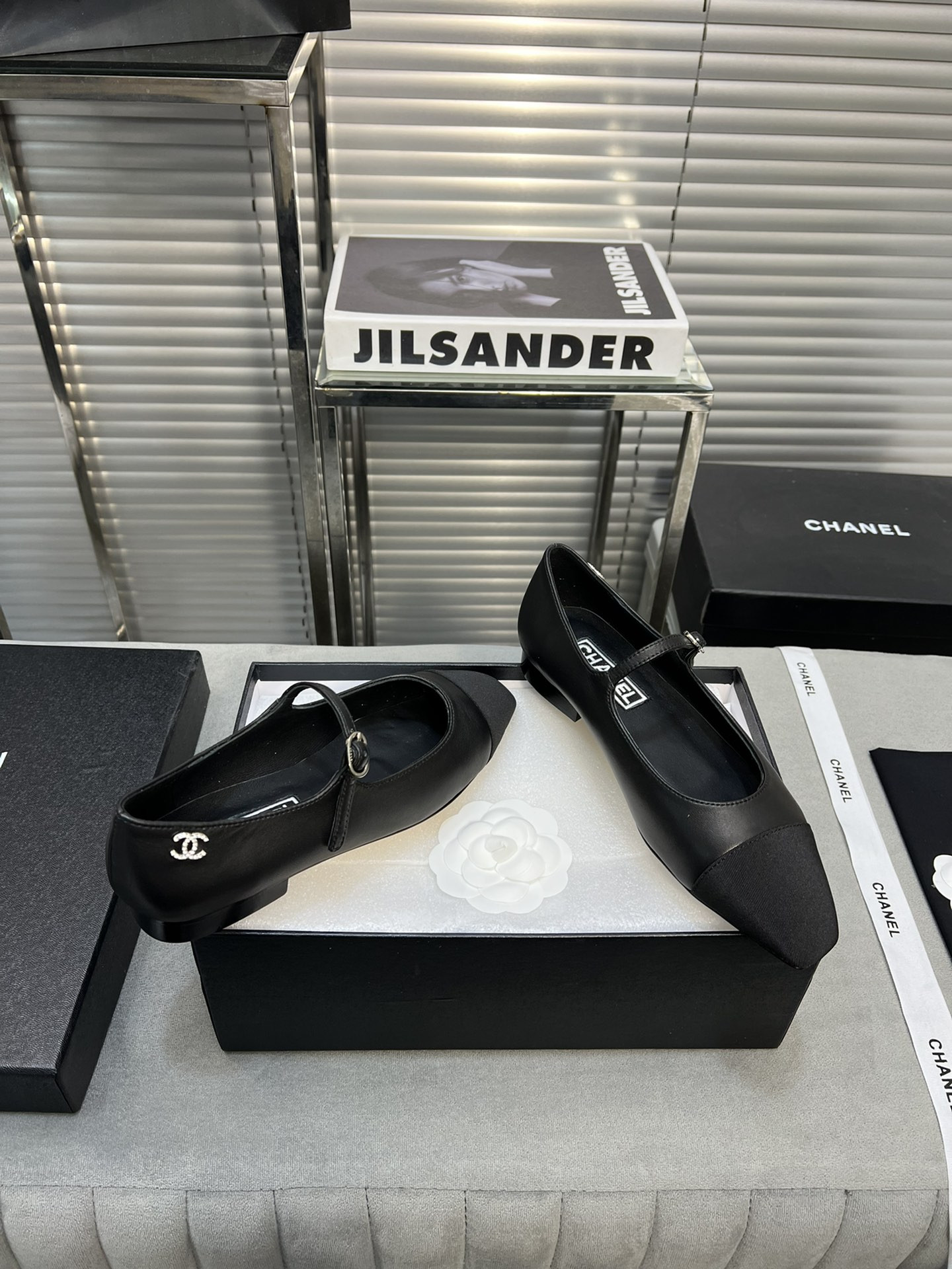 UA CHANEL MARY JANES Lambskin