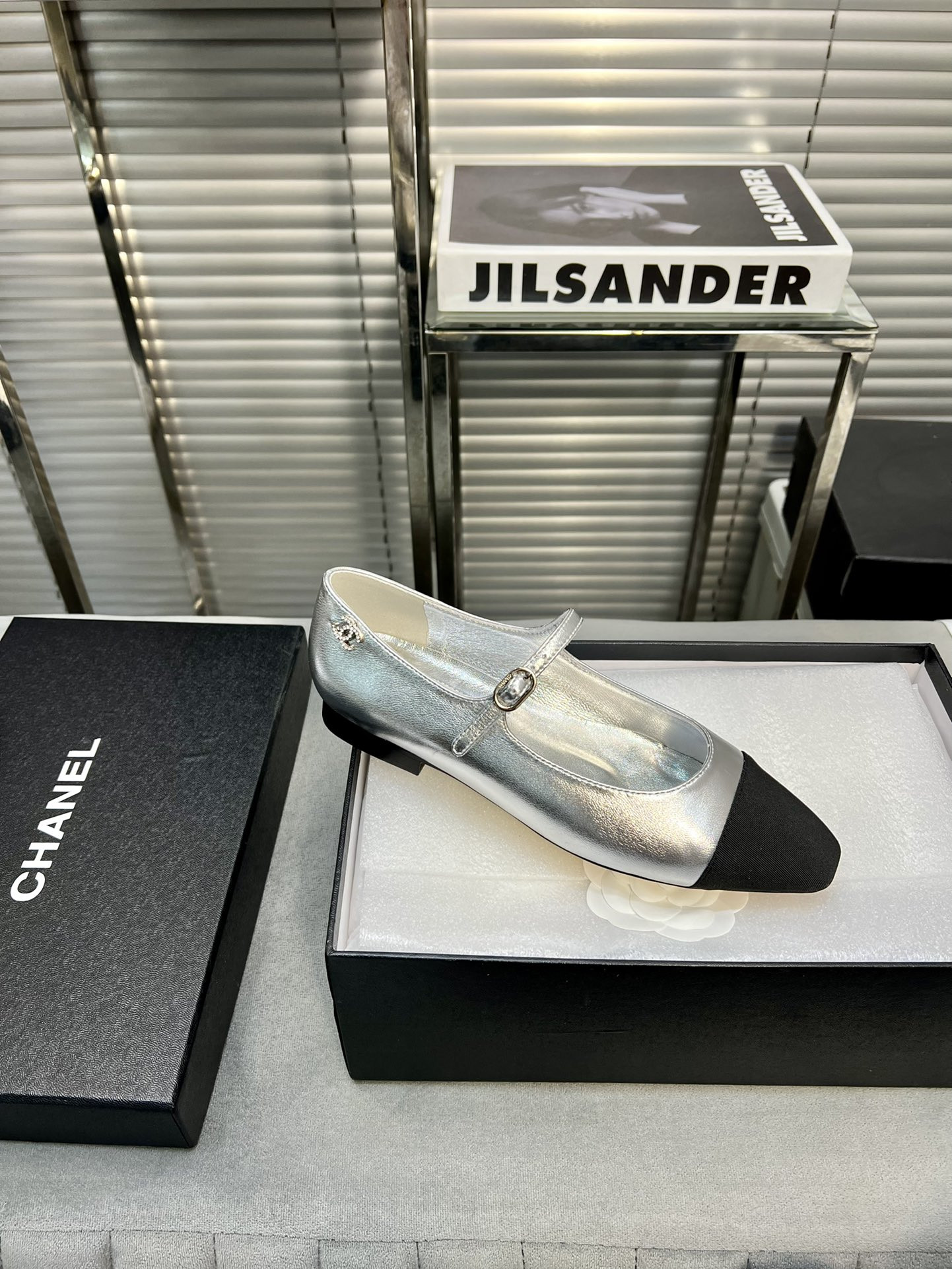 UA CHANEL MARY JANES Lambskin