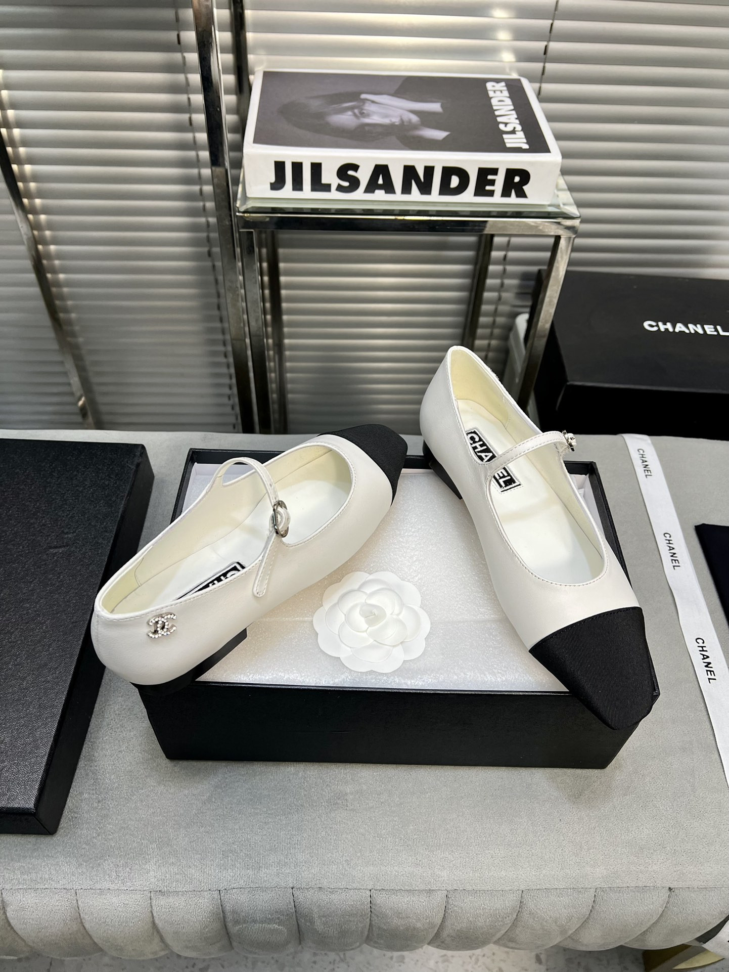 UA CHANEL MARY JANES Lambskin