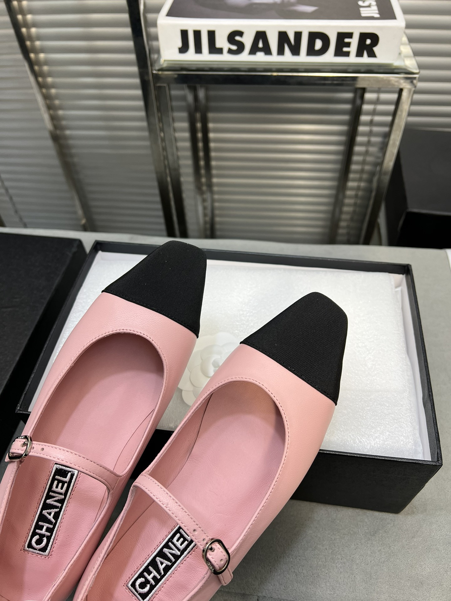 UA CHANEL MARY JANES Lambskin