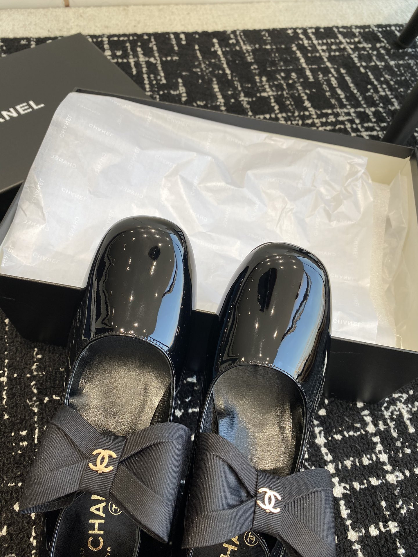 UA CHANEL MARY JANES Patent Calfskin & Grosgrain