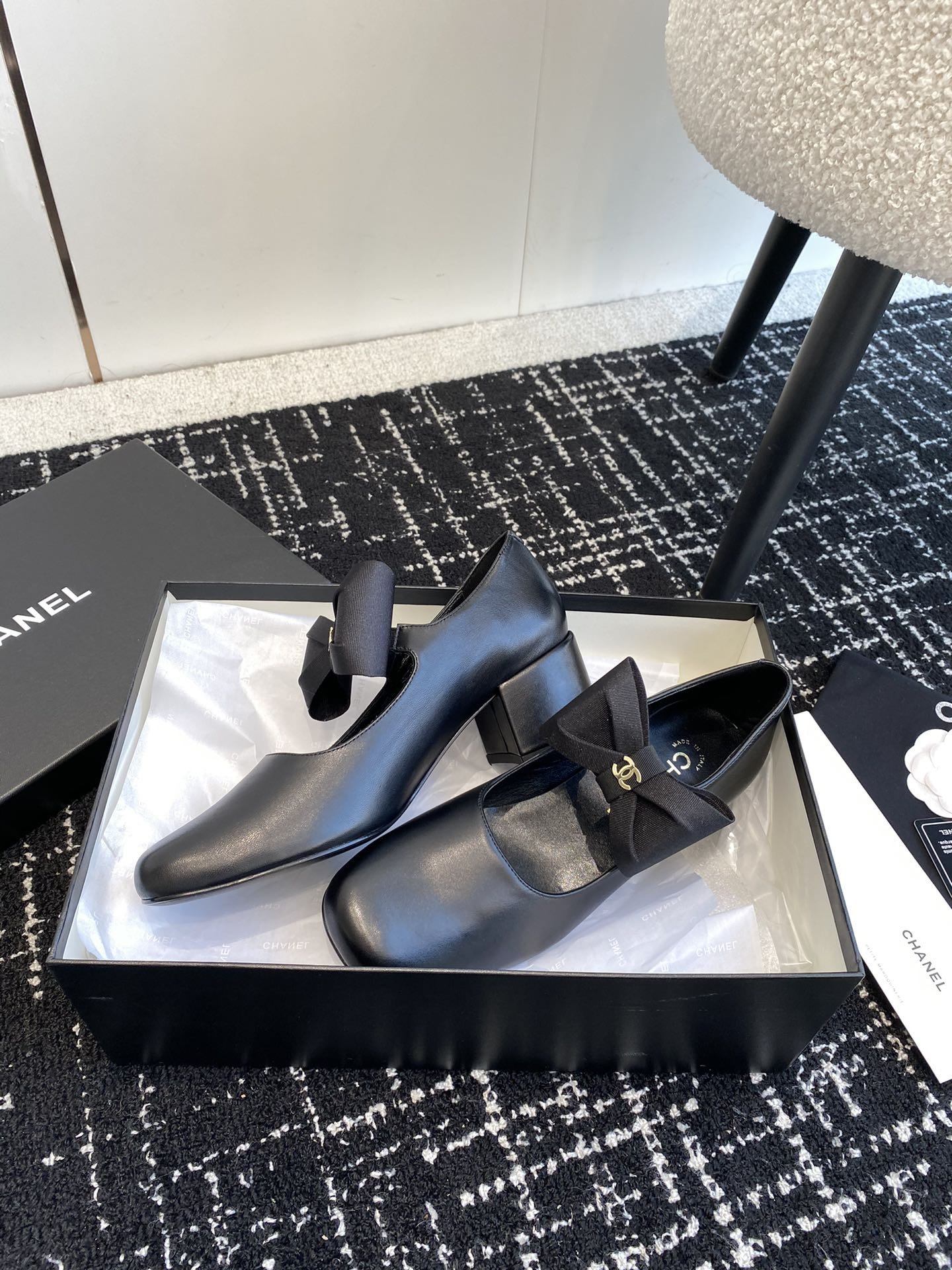 UA CHANEL MARY JANES Calfskin & Grosgrain