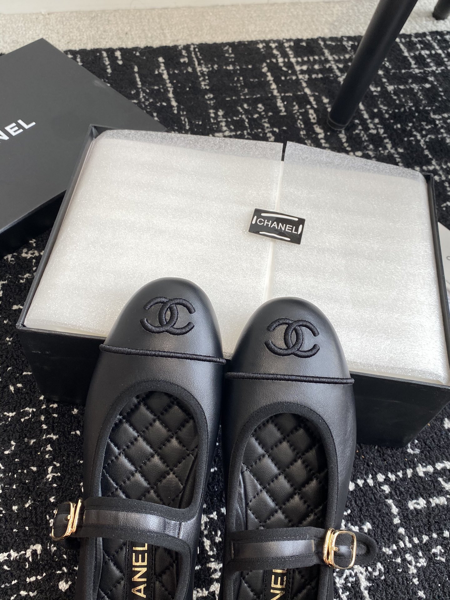 UA CHANEL MARY JANES Lambskin Black