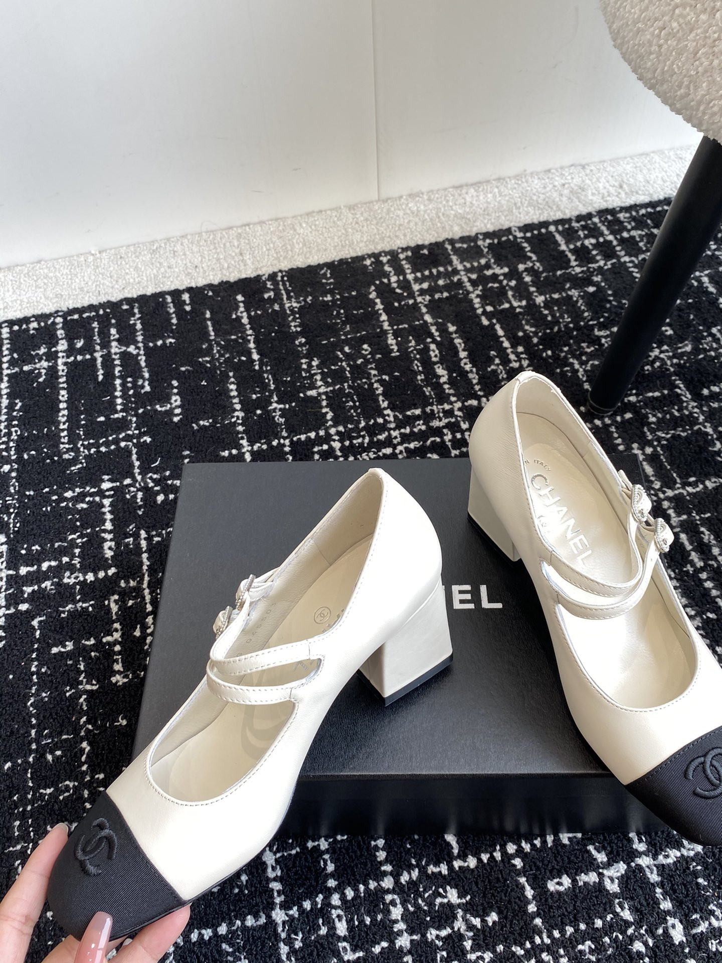 UA CHANEL MARY JANES Lambskin & Grosgrain