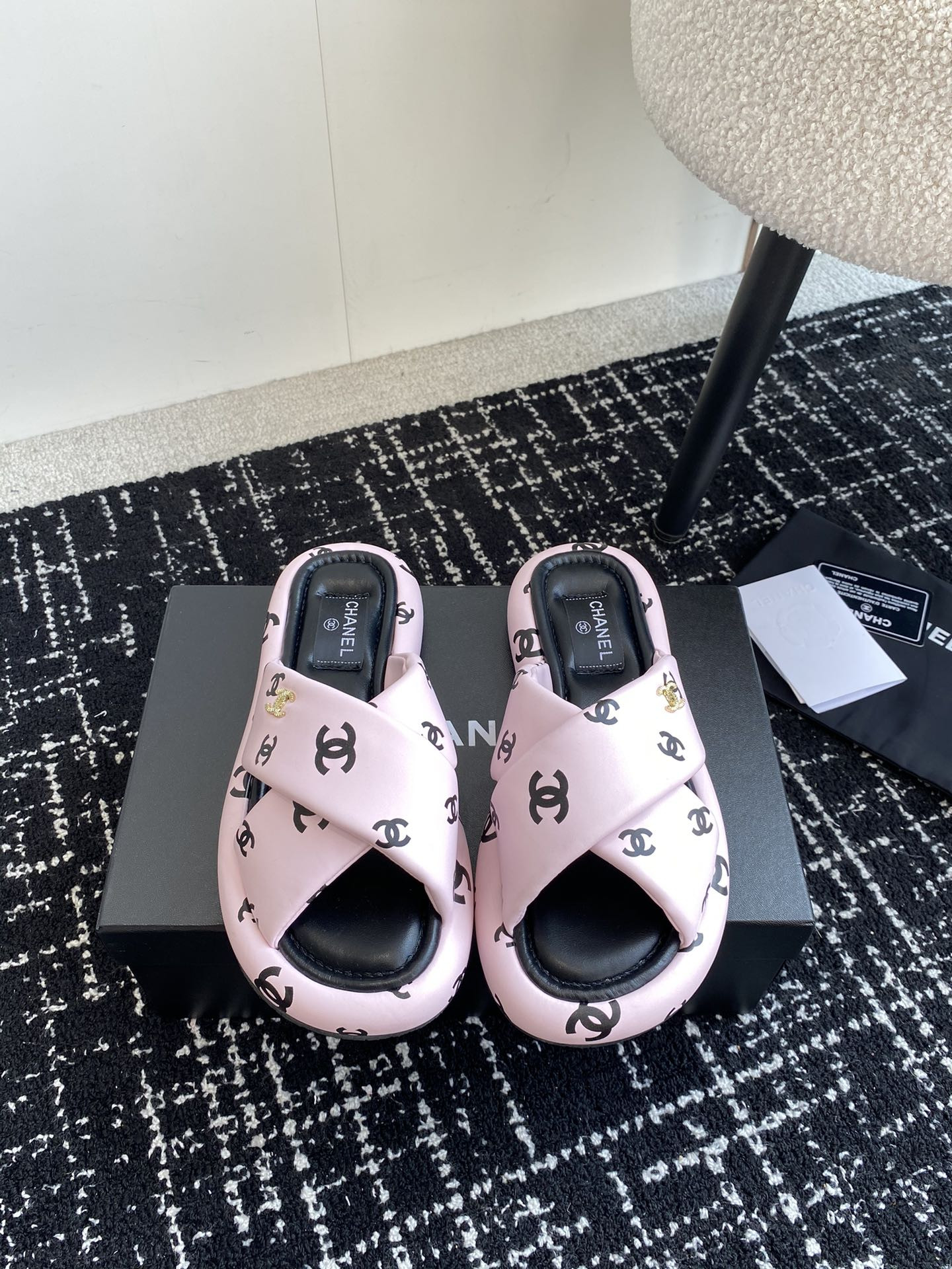 UA CHANEL SLIPPERS