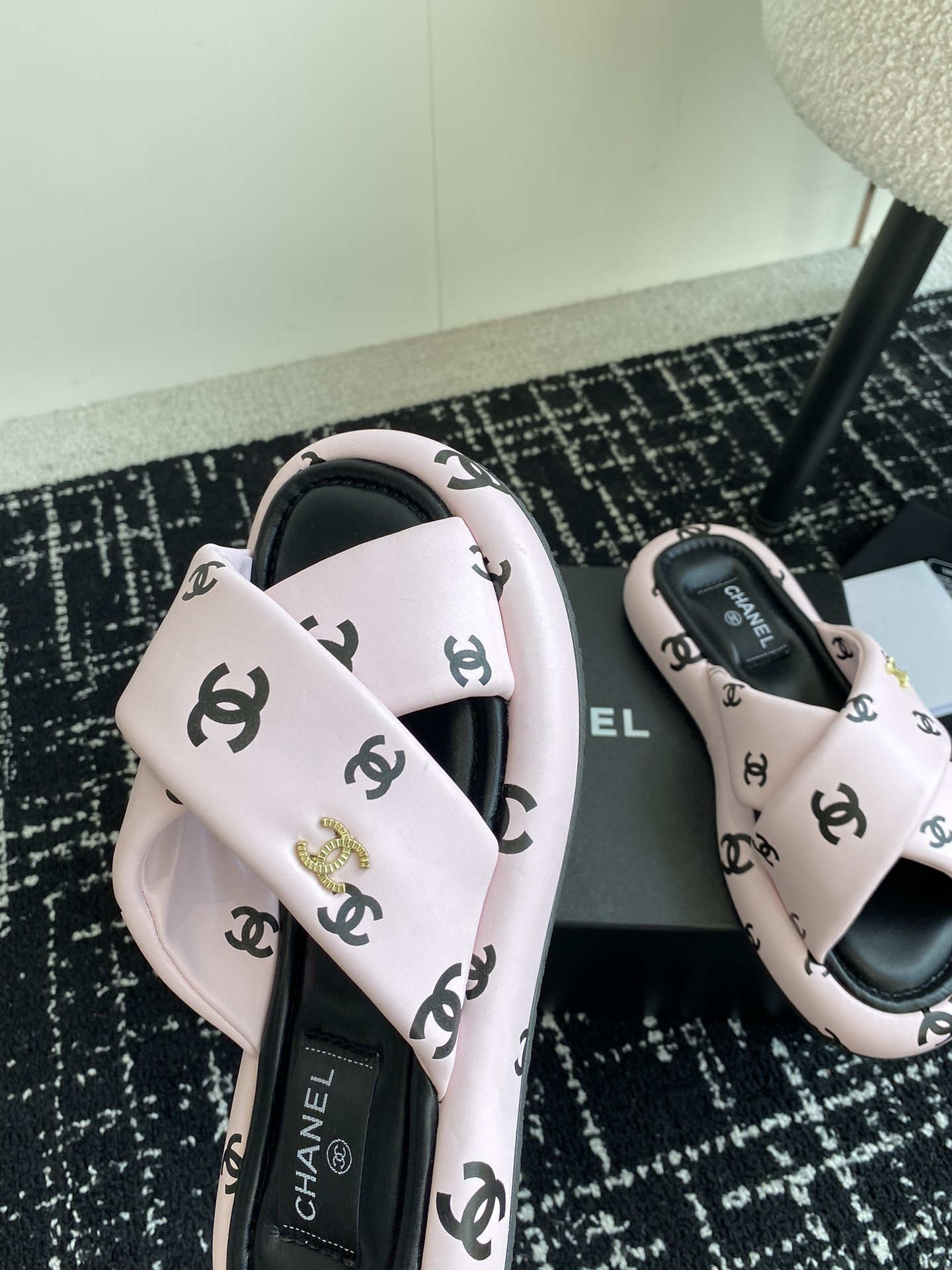 UA CHANEL SLIPPERS