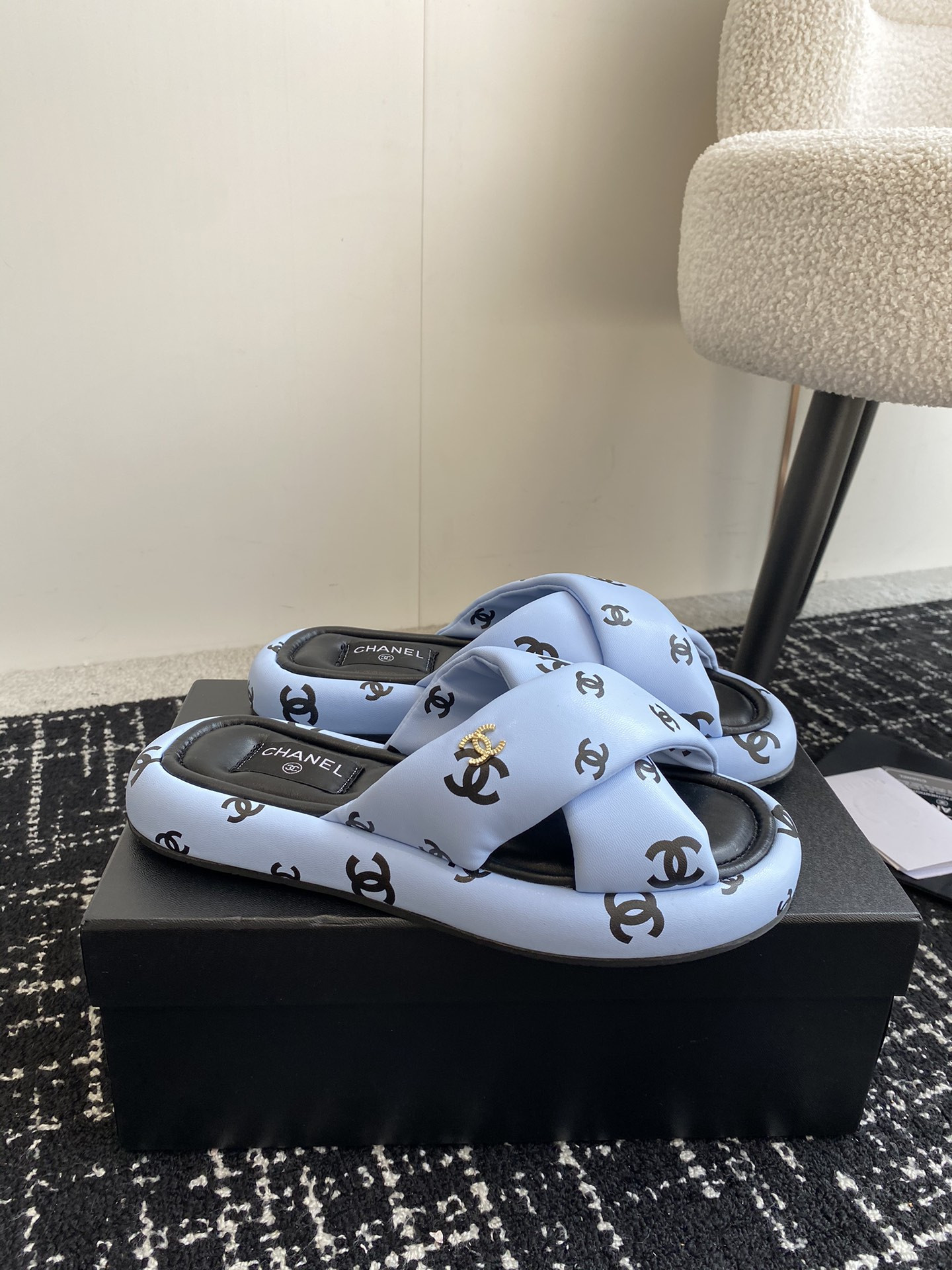 UA CHANEL SLIPPERS