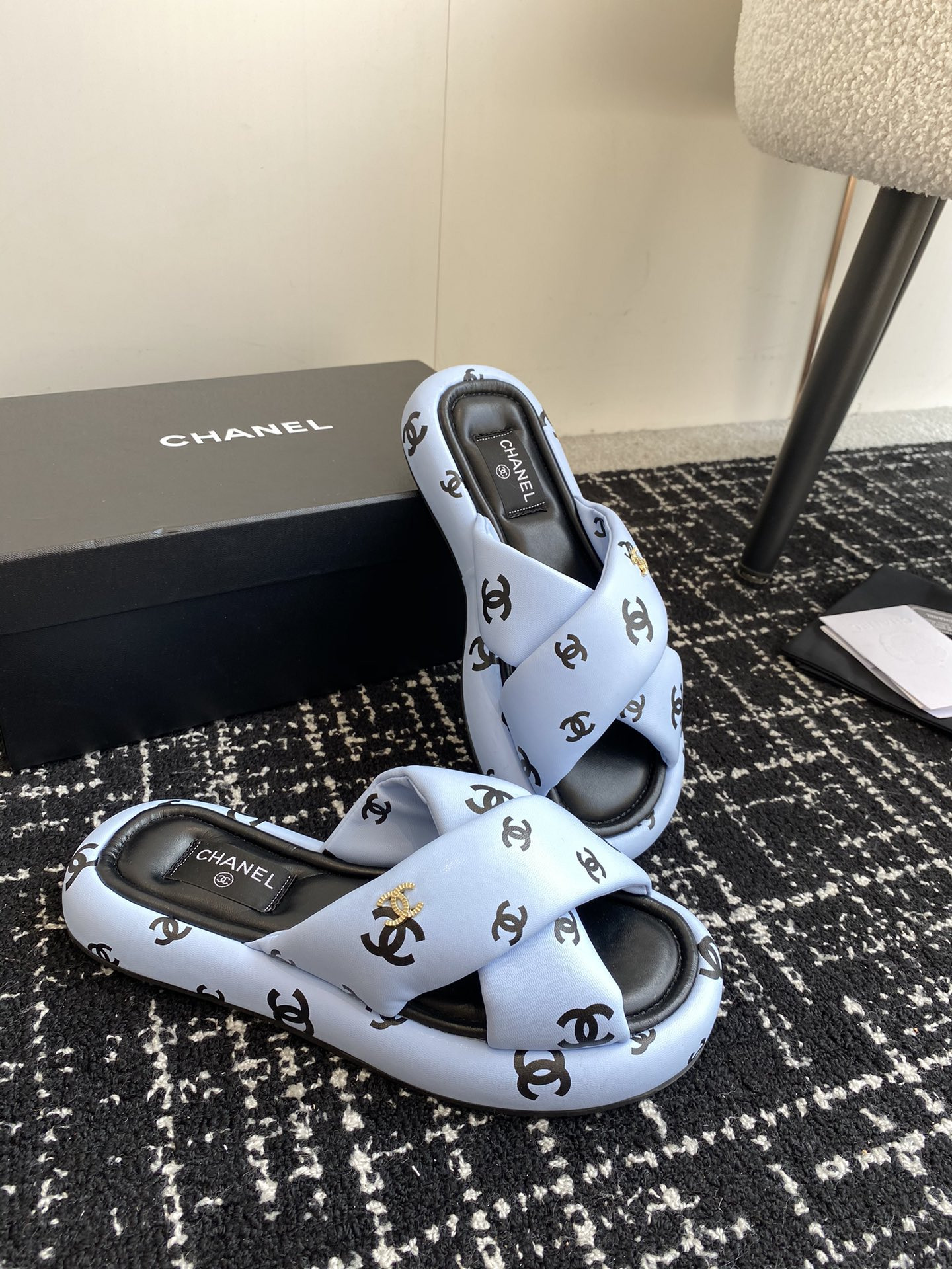 UA CHANEL SLIPPERS