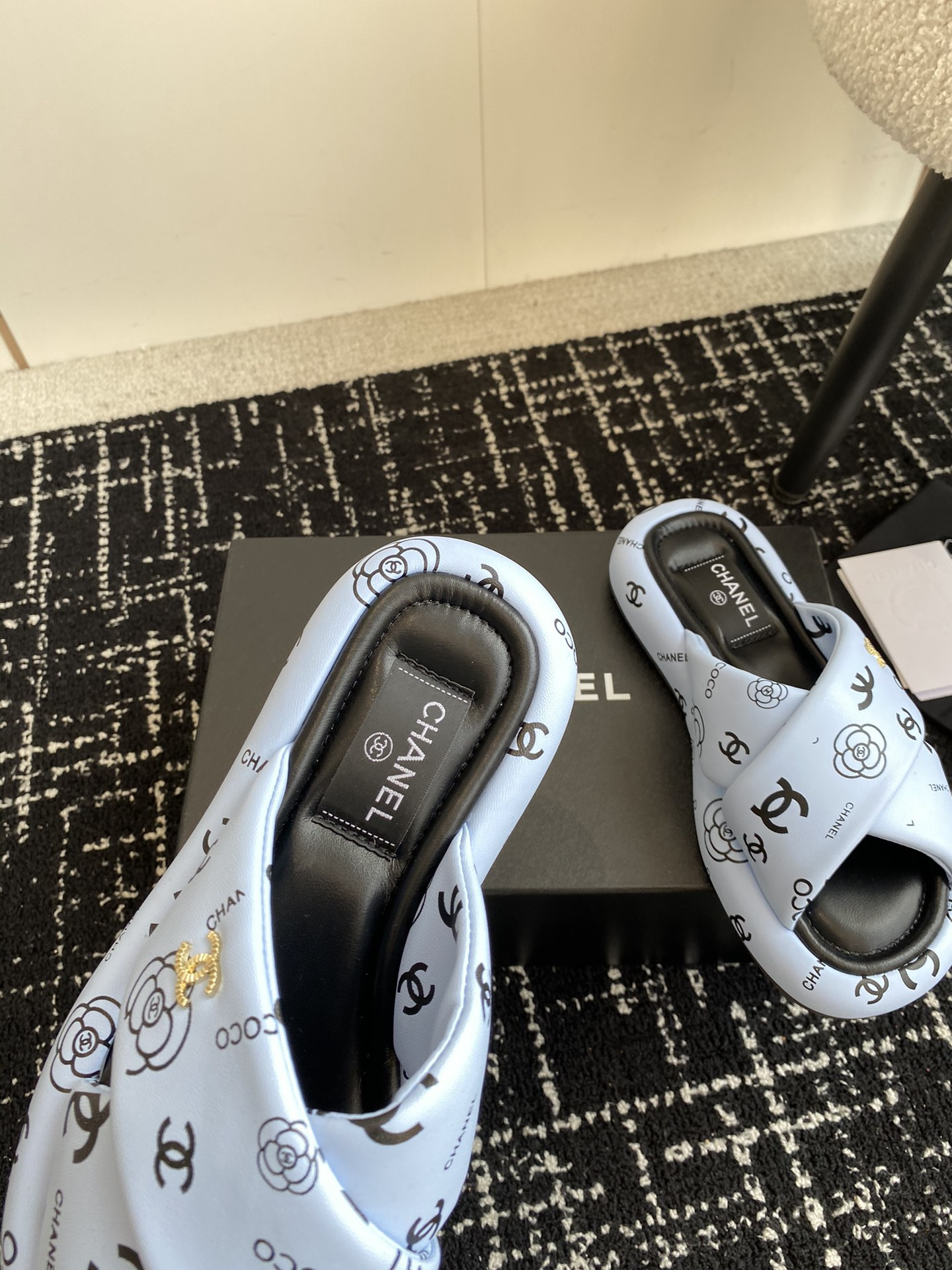 UA CHANEL SLIPPERS