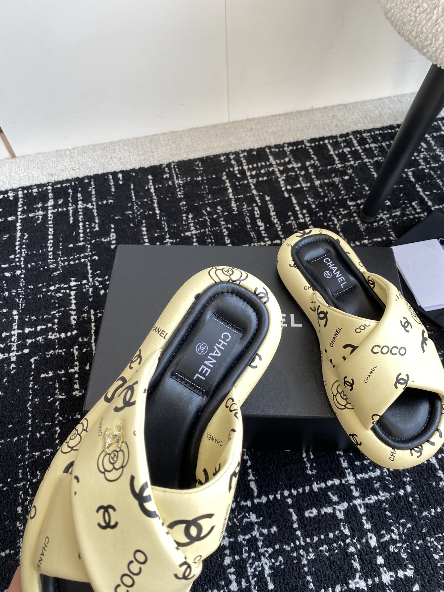 UA CHANEL SLIPPERS