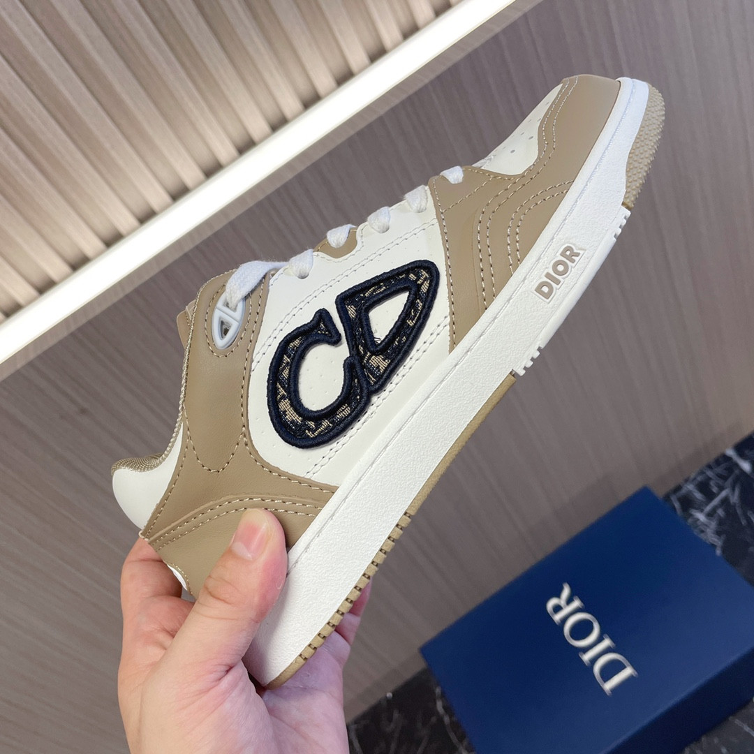 UA DIOR B57 Low-Top Sneaker Beige and White