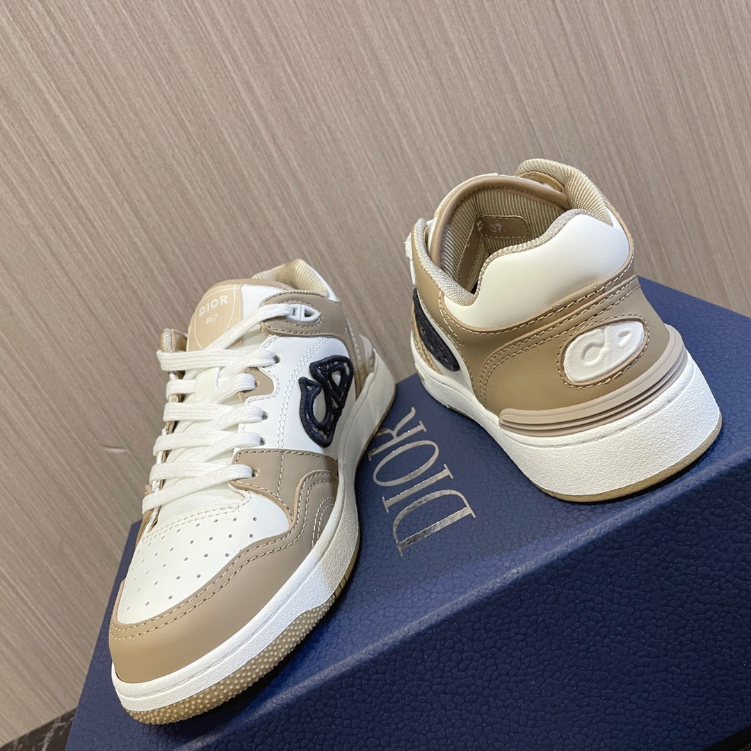 UA DIOR B57 Low-Top Sneaker Beige and White