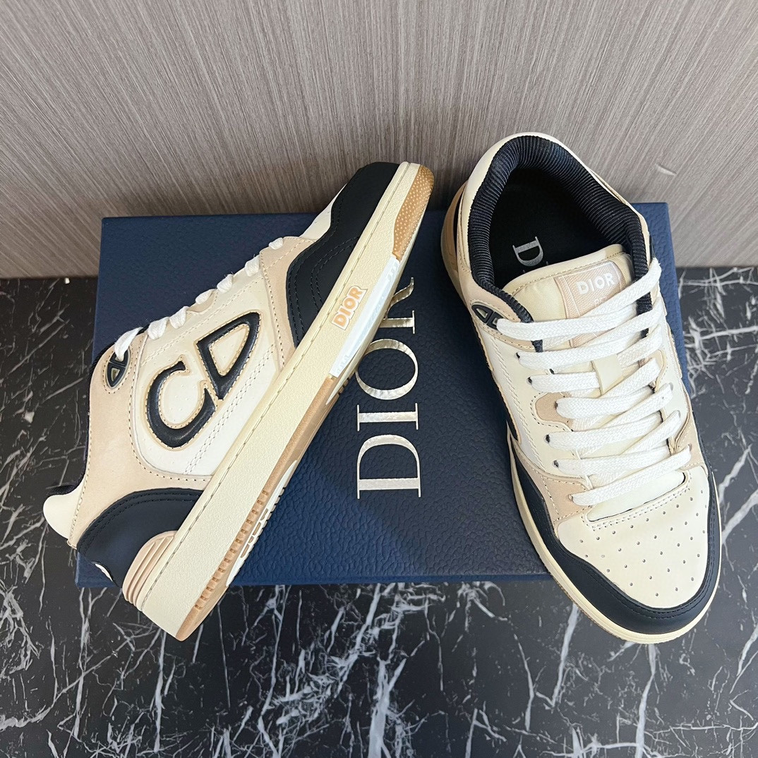 UA DIOR B57 Low-Top Sneaker