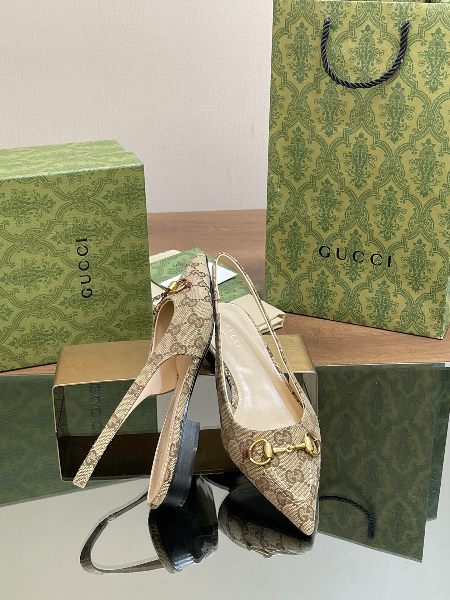 UA GUCCI WOMEN