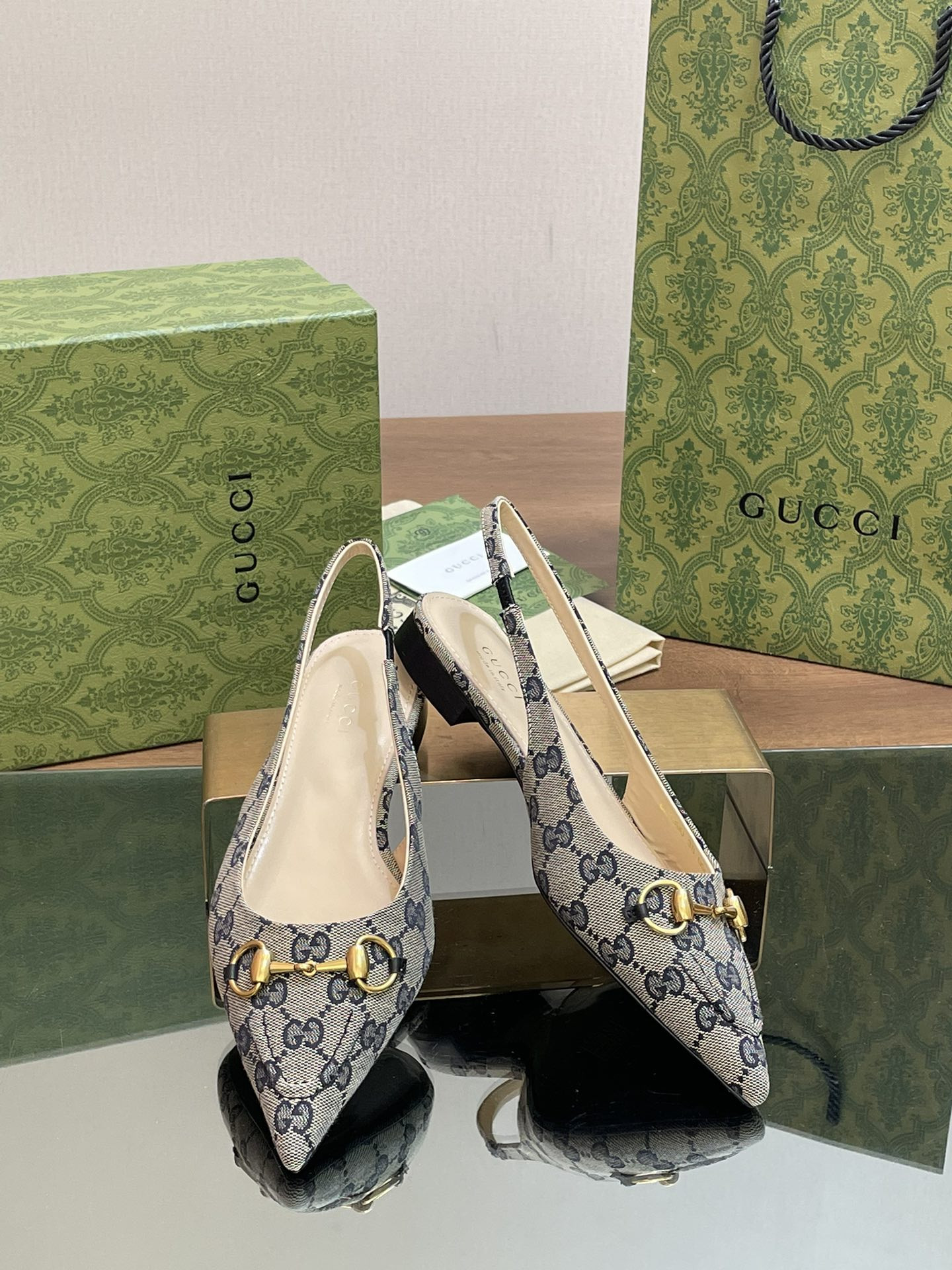 UA GUCCI WOMEN
