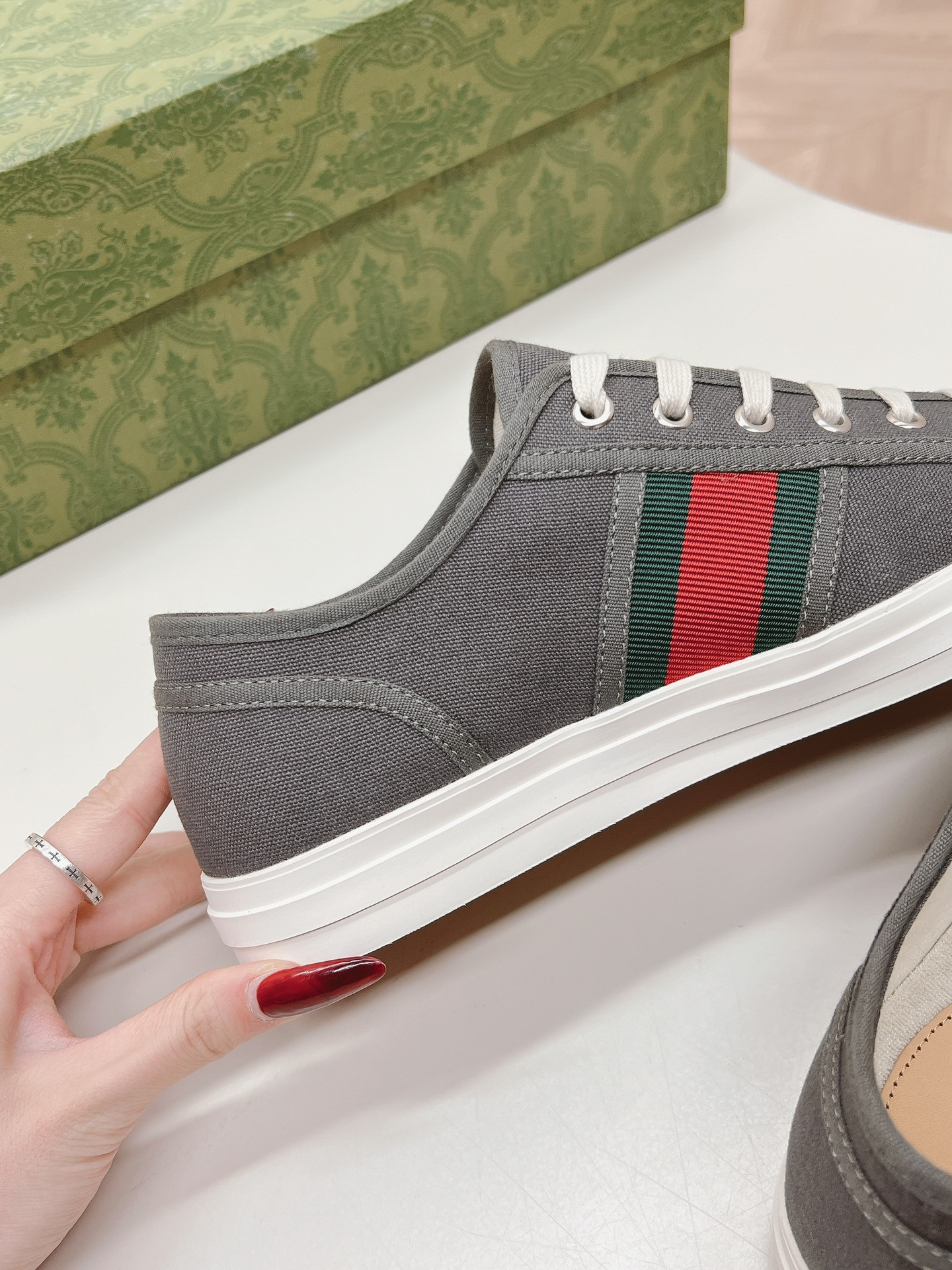 UA GUCCI SNEAKER WITH WEB