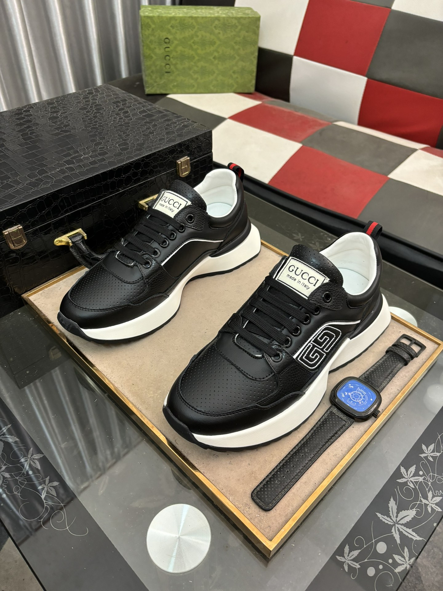 UA GUCCI RUN SNEAKER