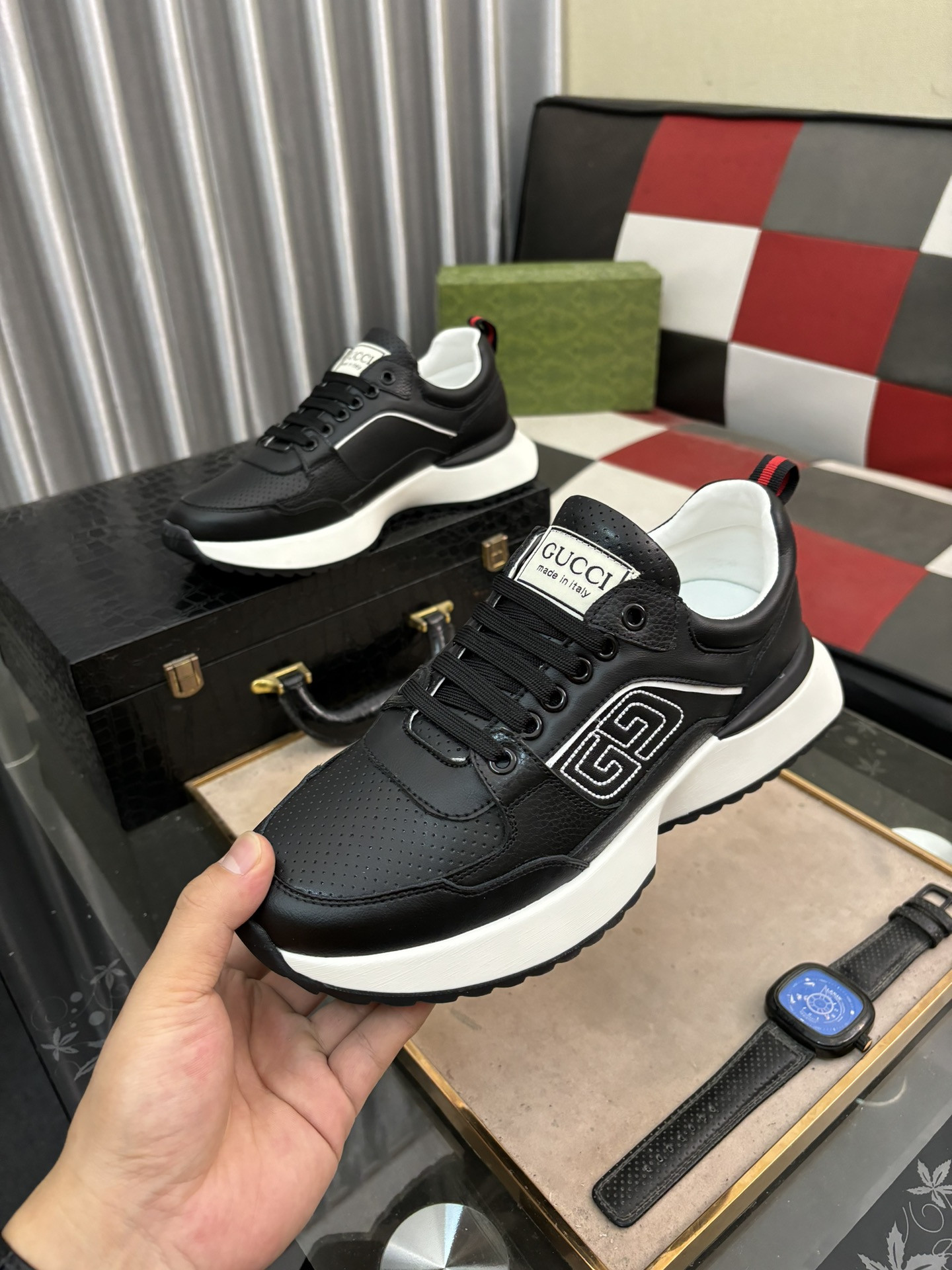 UA GUCCI RUN SNEAKER