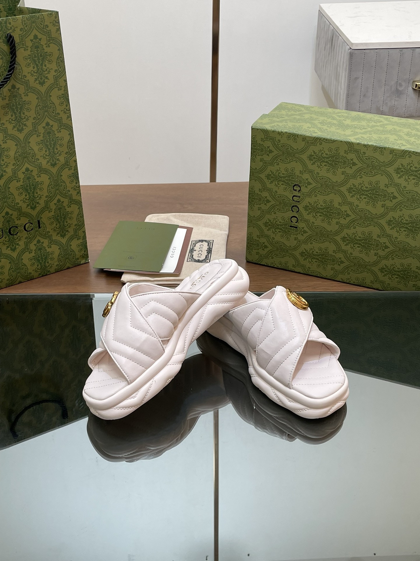 UA GUCCI WOMEN