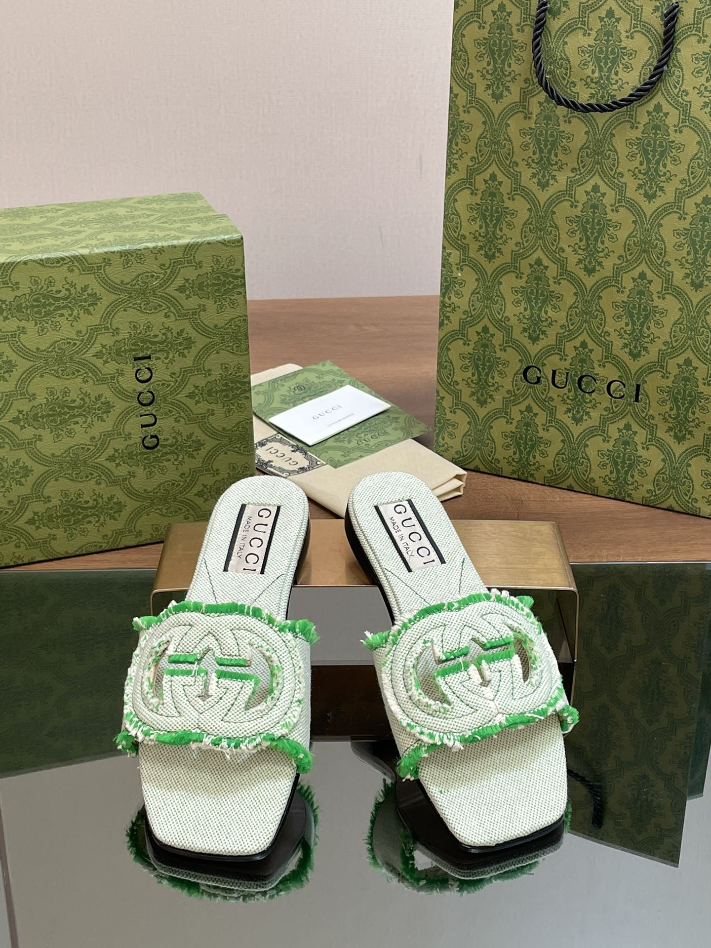 UA GUCCI WOMEN