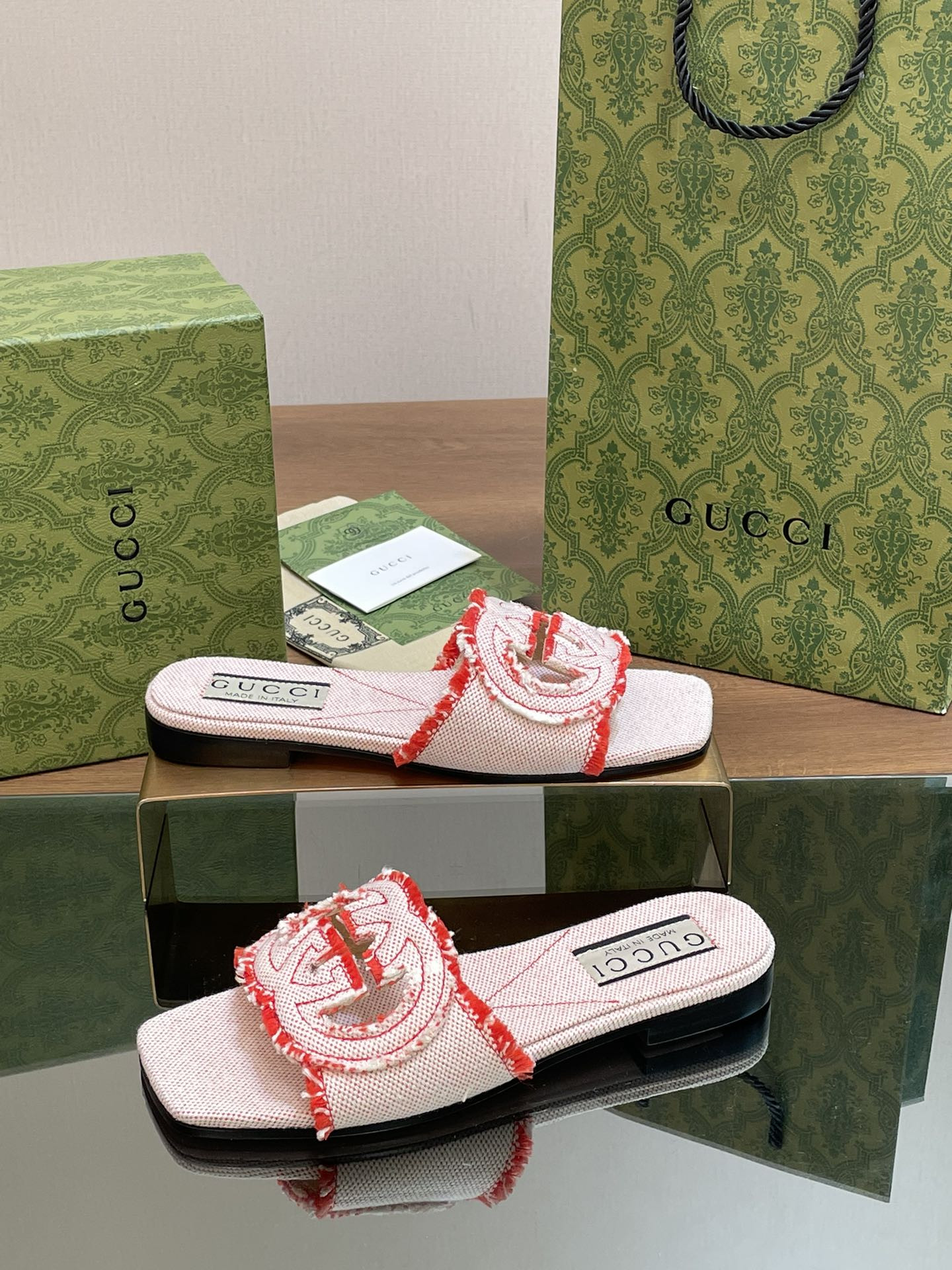 UA GUCCI WOMEN