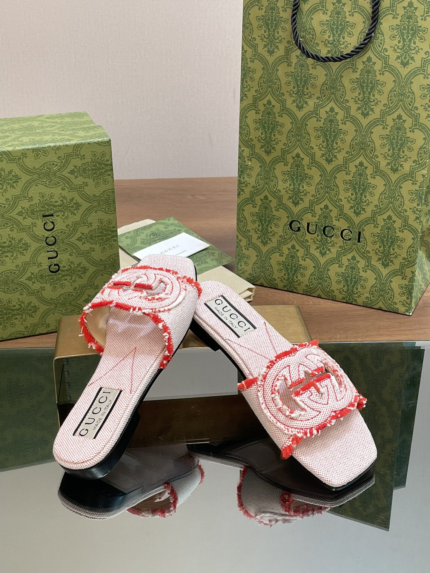 UA GUCCI WOMEN