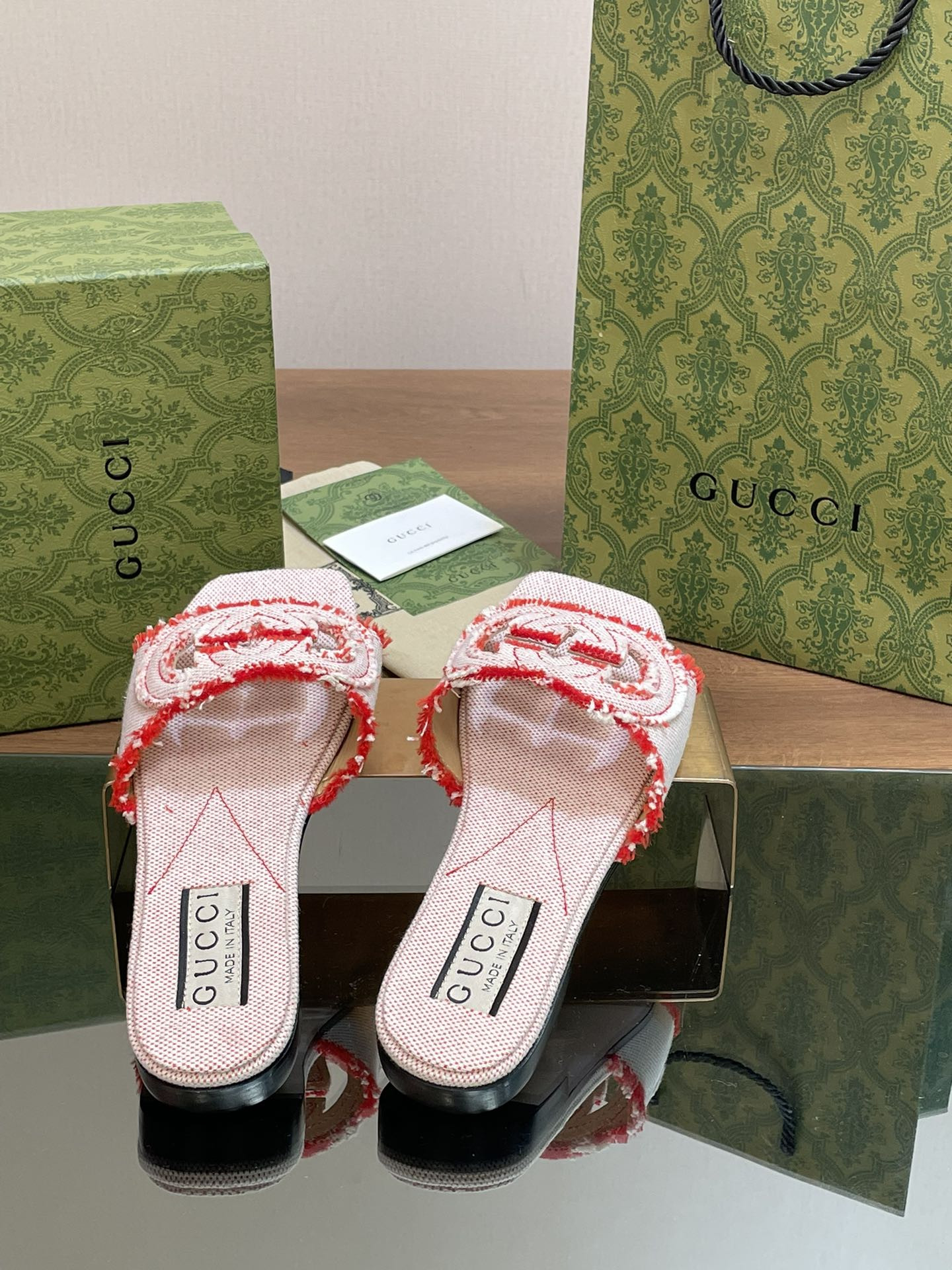 UA GUCCI WOMEN