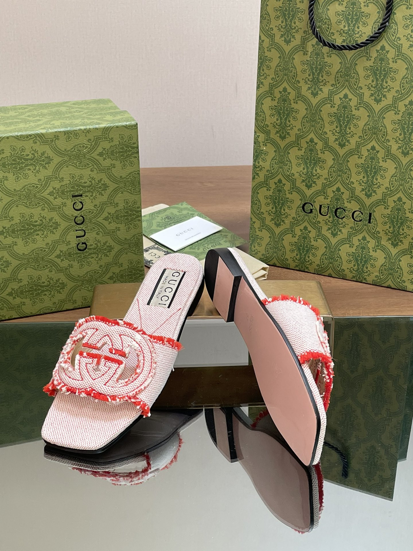 UA GUCCI WOMEN