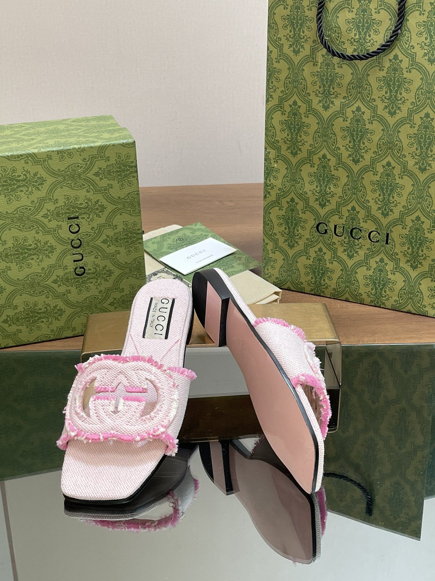 UA GUCCI WOMEN