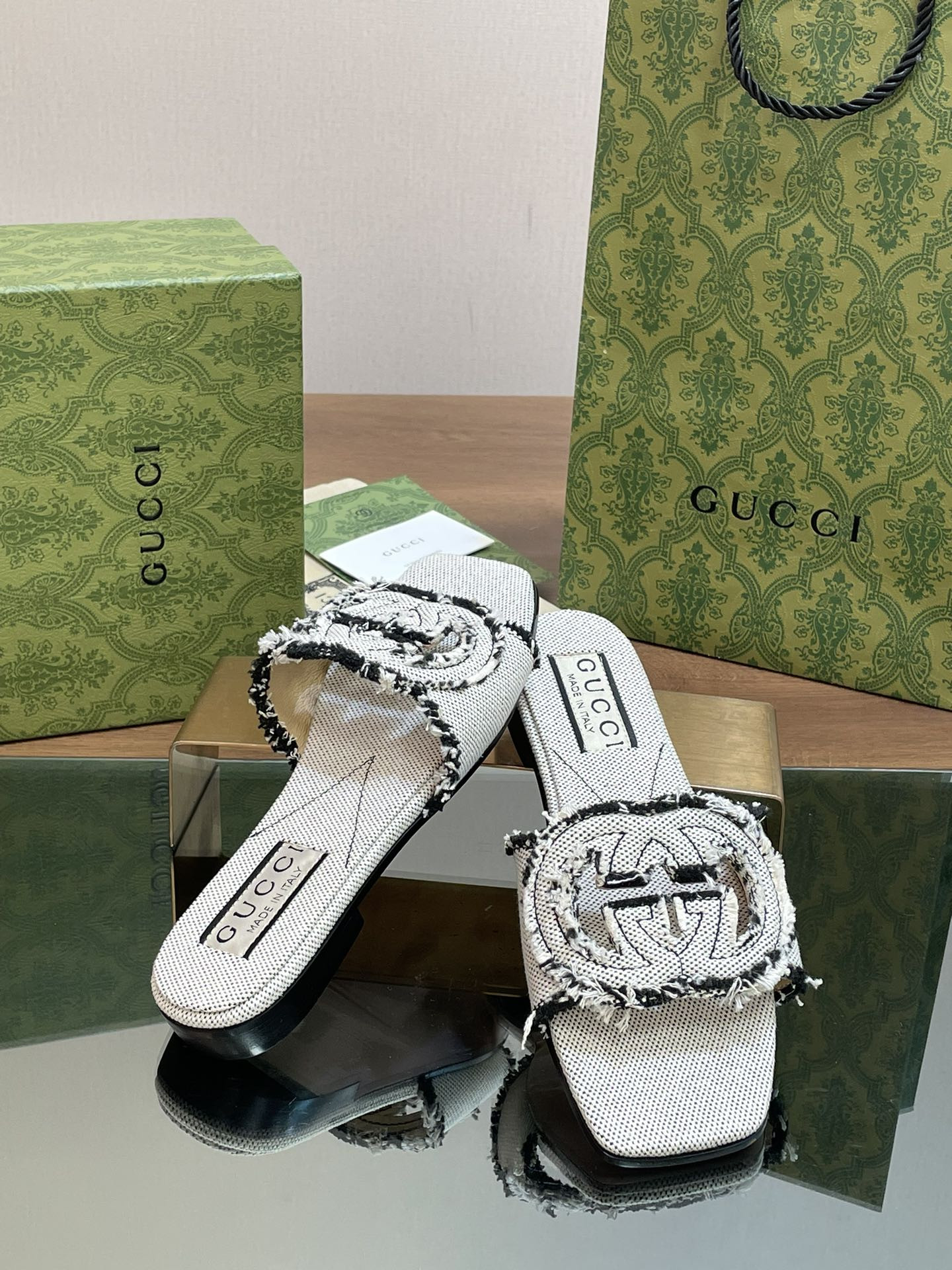 UA GUCCI WOMEN