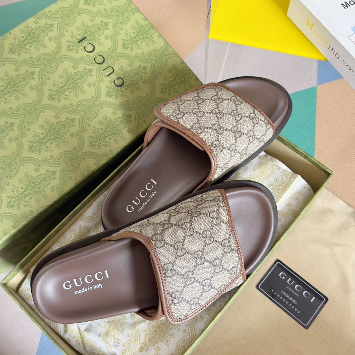 UA GUCCI GG SLIDE SANDAL