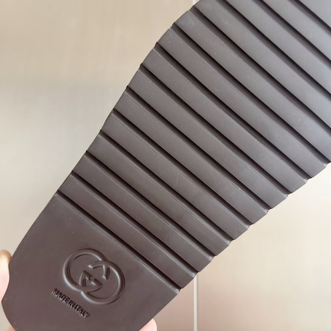 UA GUCCI GG SLIDE SANDAL