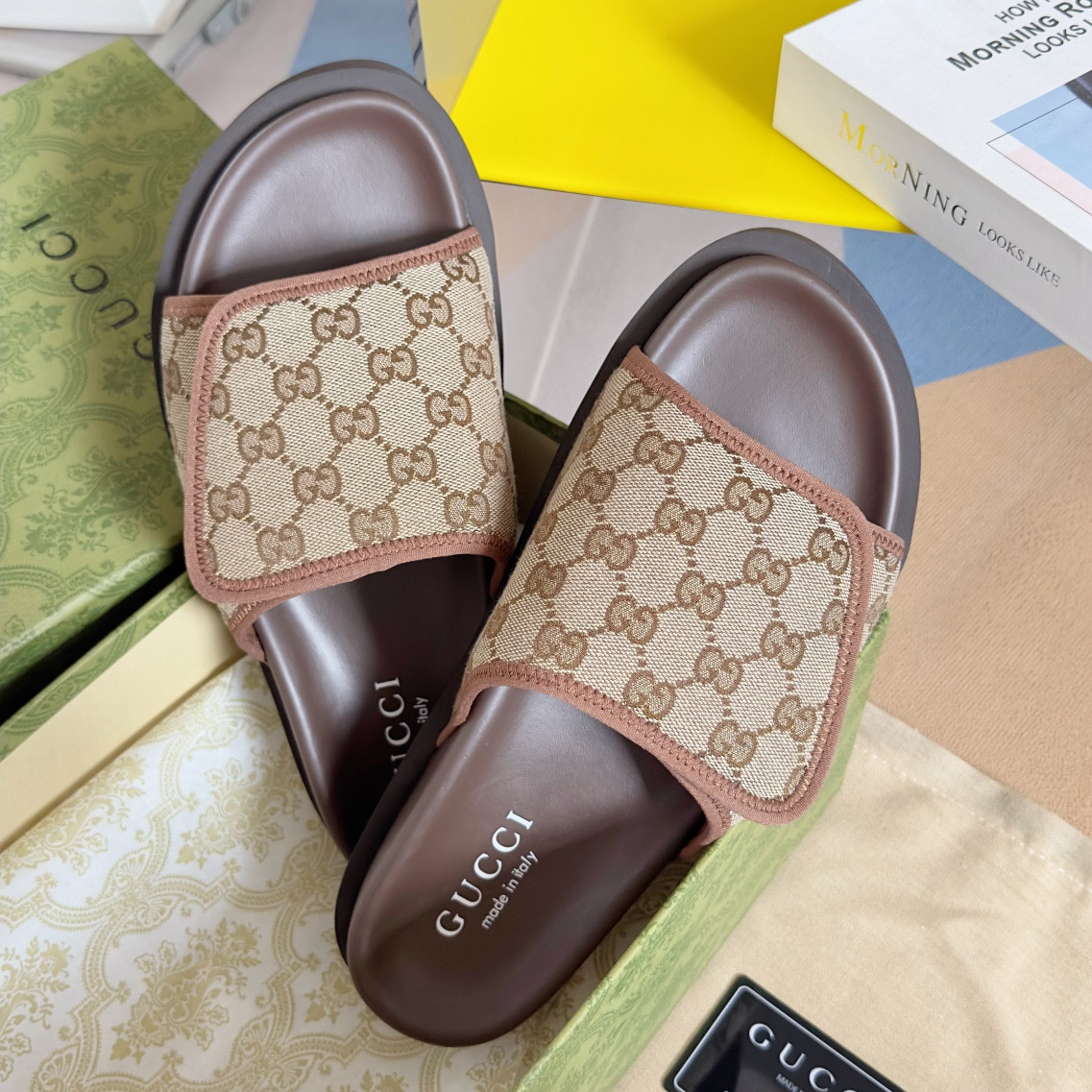 UA GUCCI GG SLIDE SANDAL