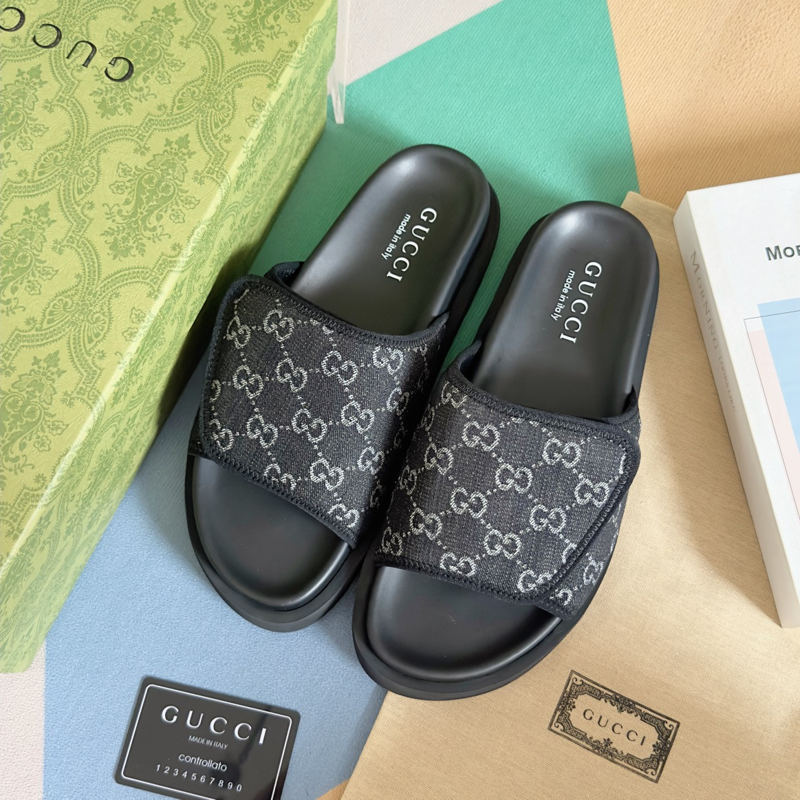 UA GUCCI GG SLIDE SANDAL