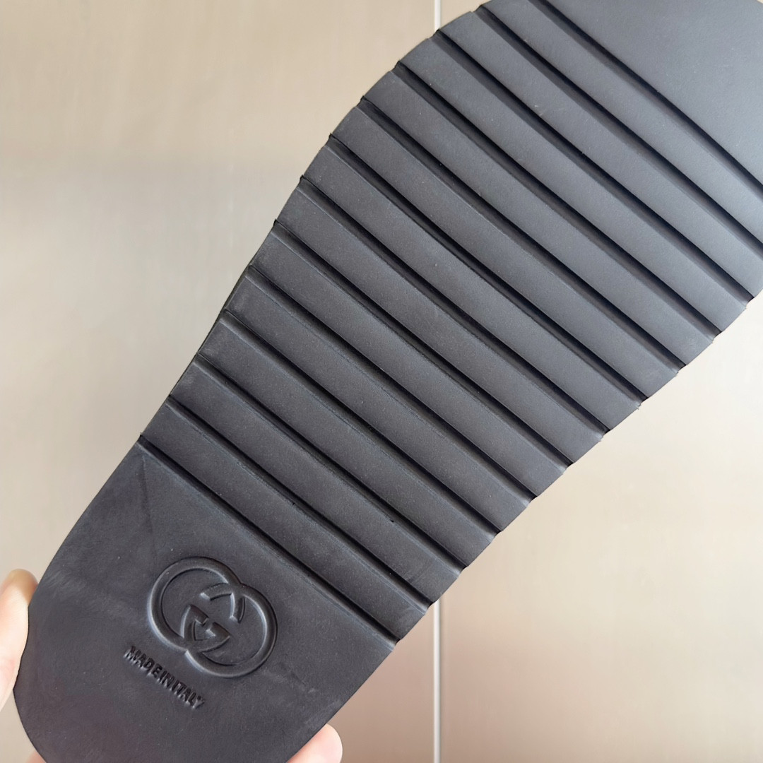 UA GUCCI GG SLIDE SANDAL