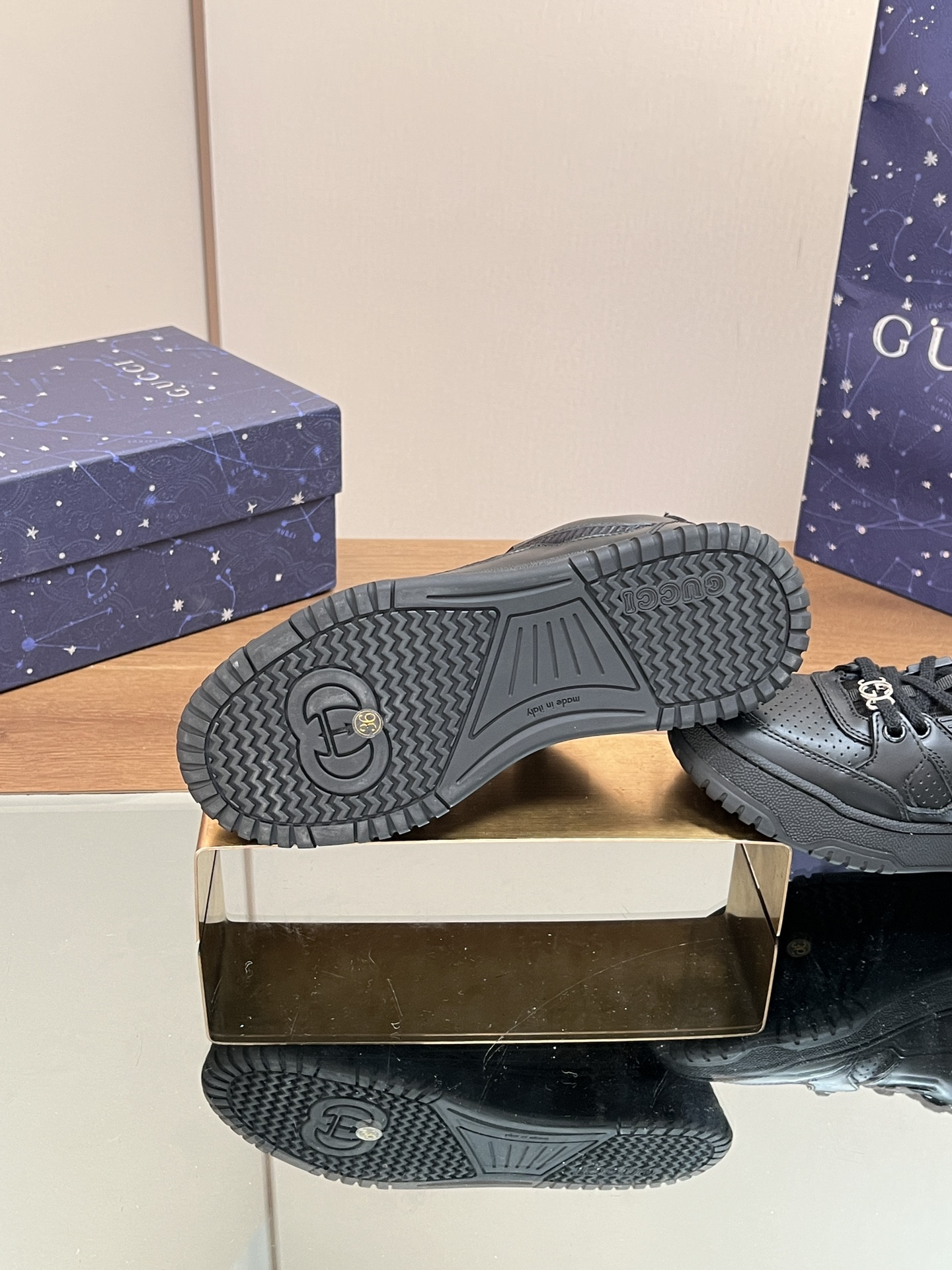 UA GUCCI Low-Top SNEAKER