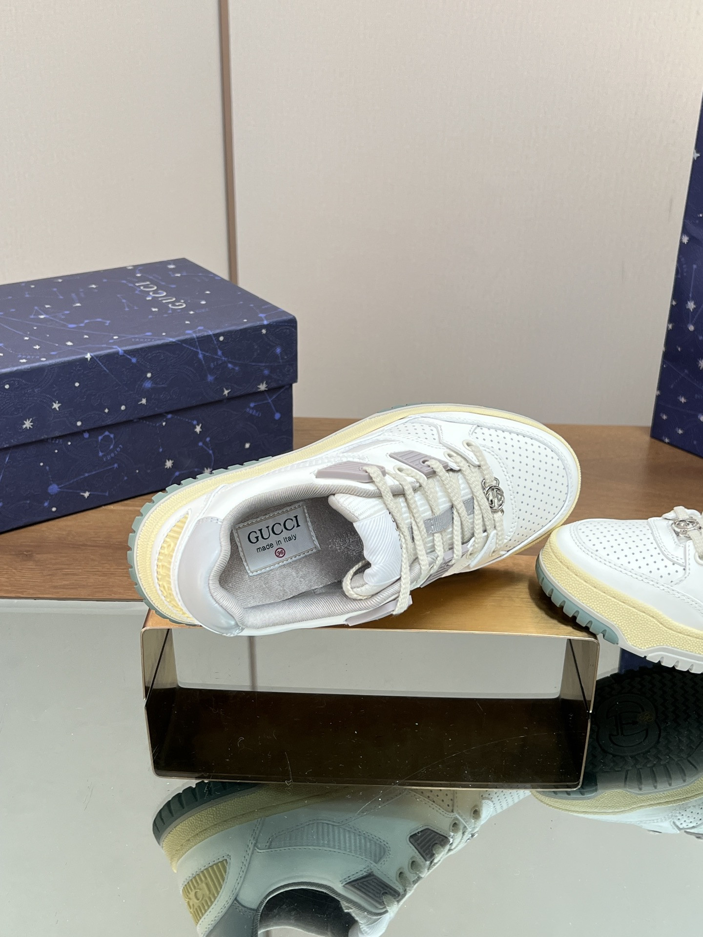 UA GUCCI Low-Top SNEAKER