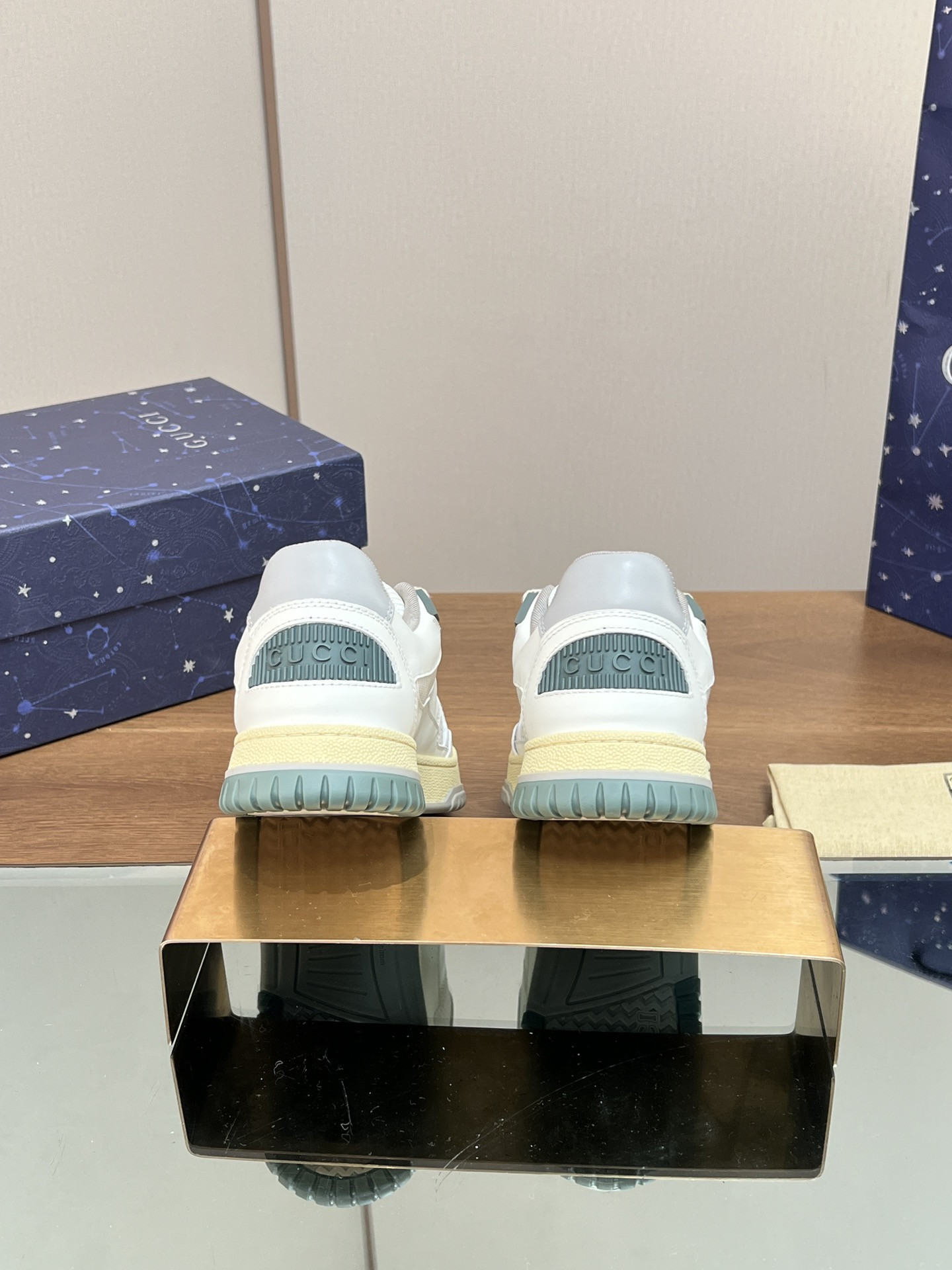 UA GUCCI Low-Top SNEAKER