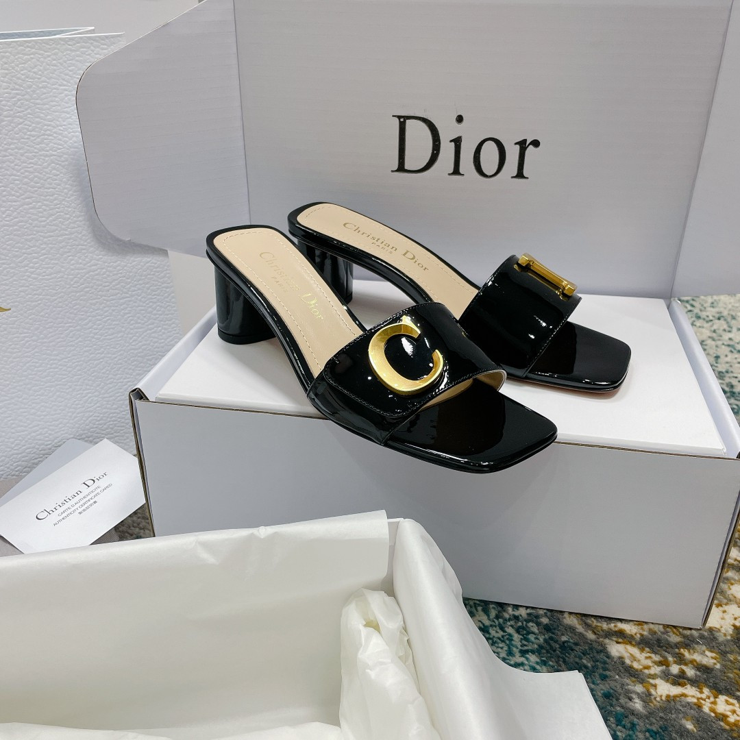 UA Dior Or C