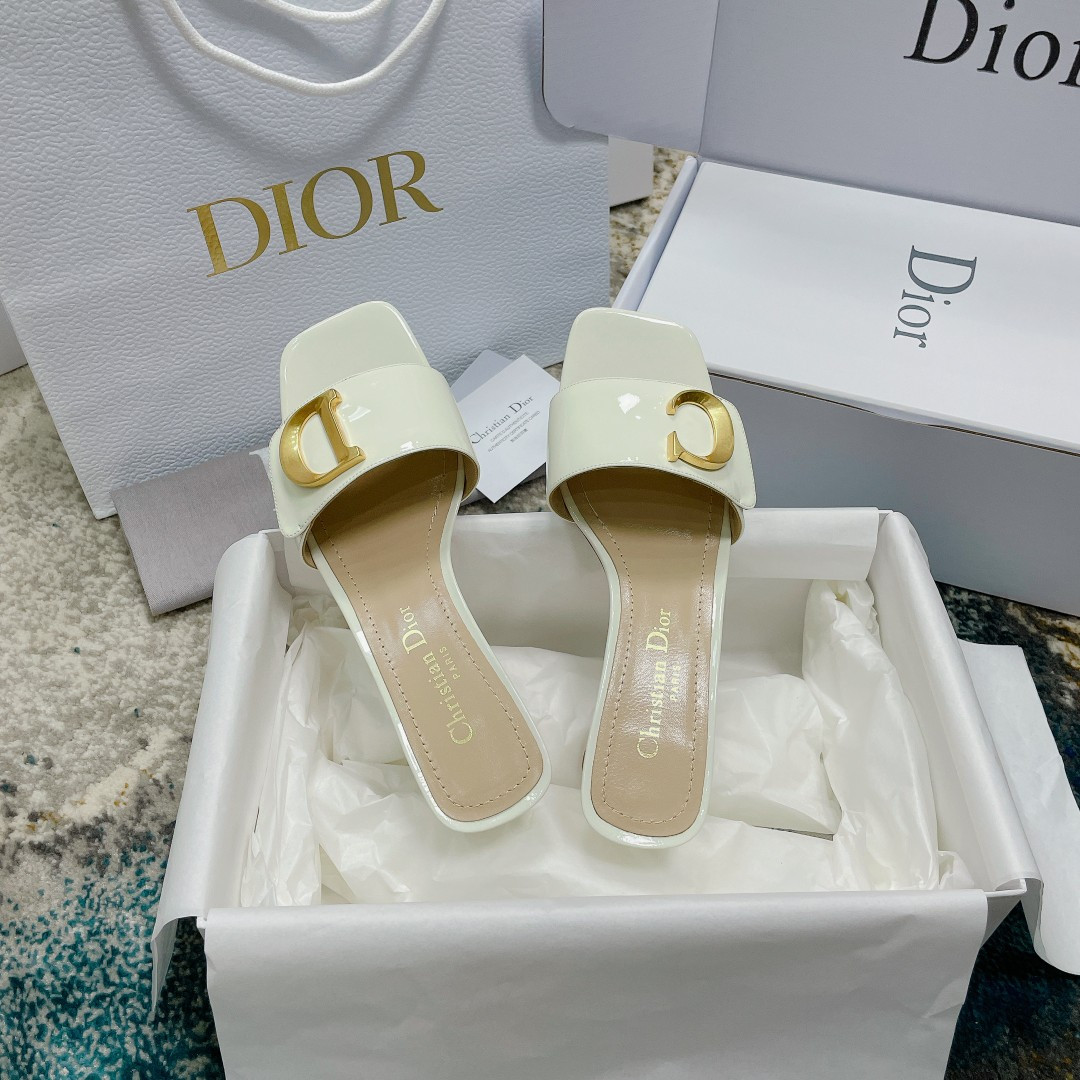 UA Dior Or C