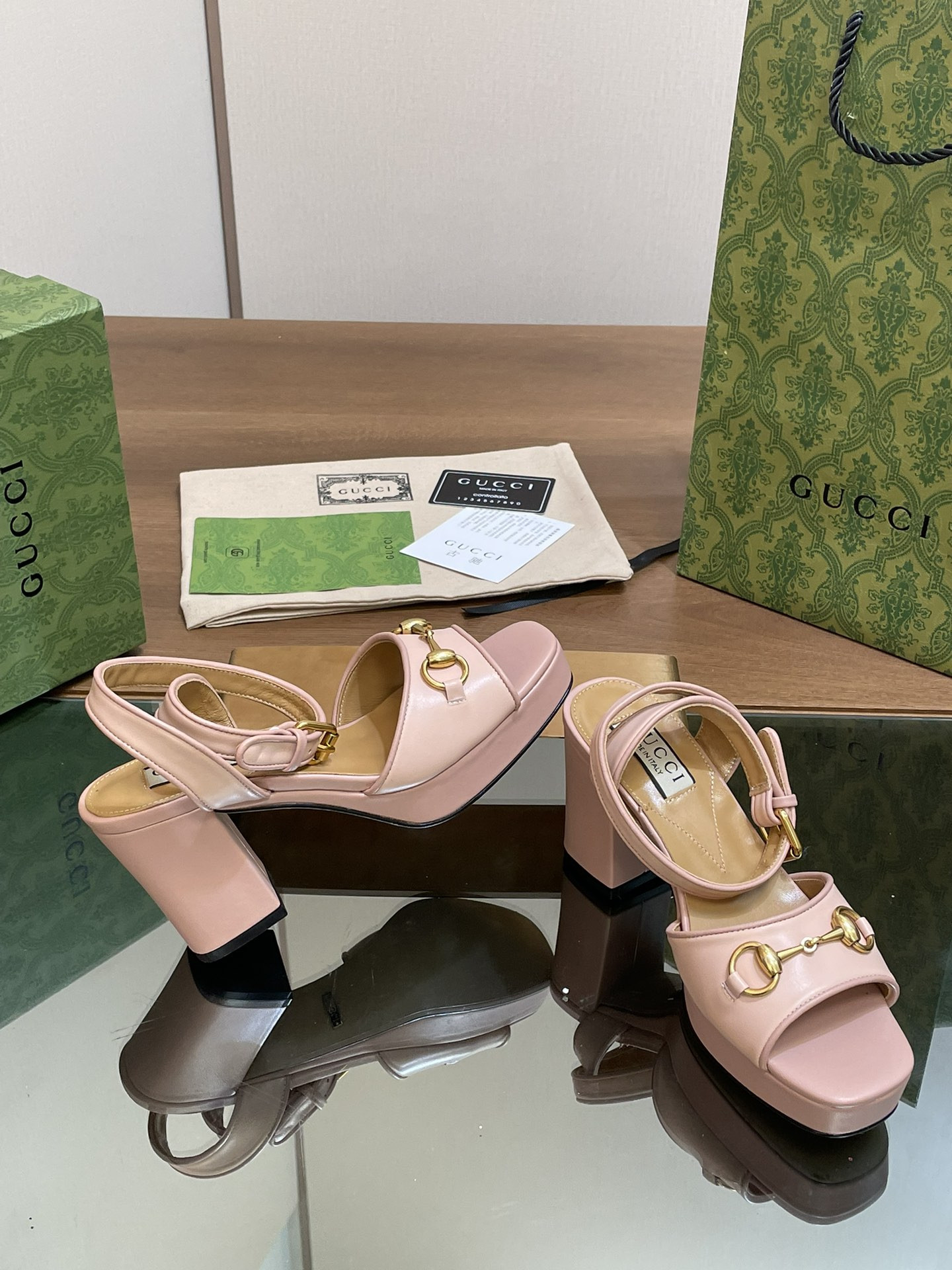 UA GUCCI HORSEBIT PLATFORM SANDAL