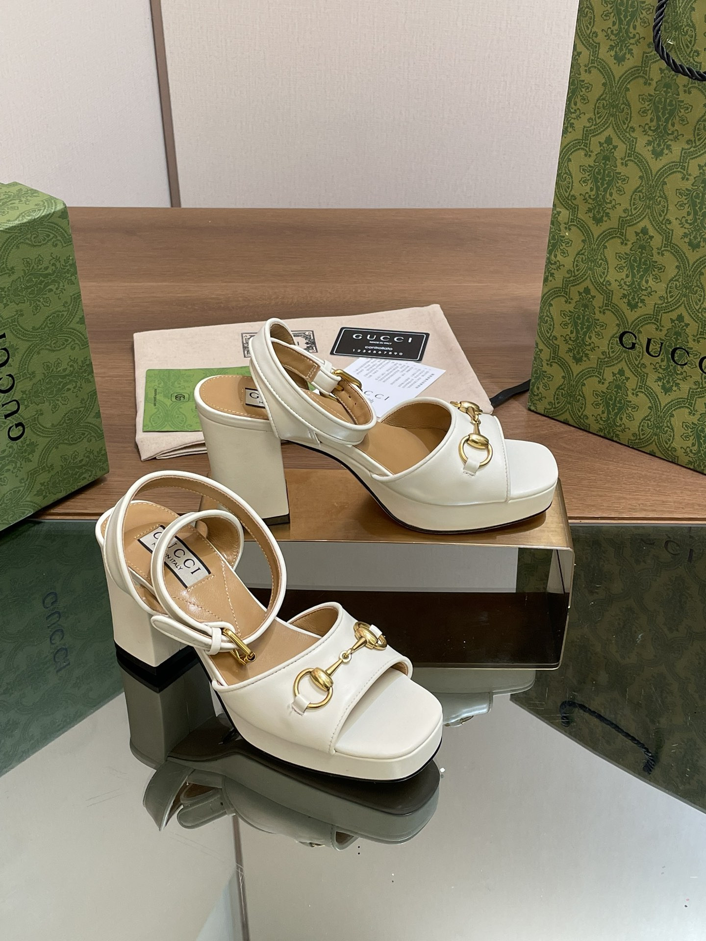 UA GUCCI HORSEBIT PLATFORM SANDAL