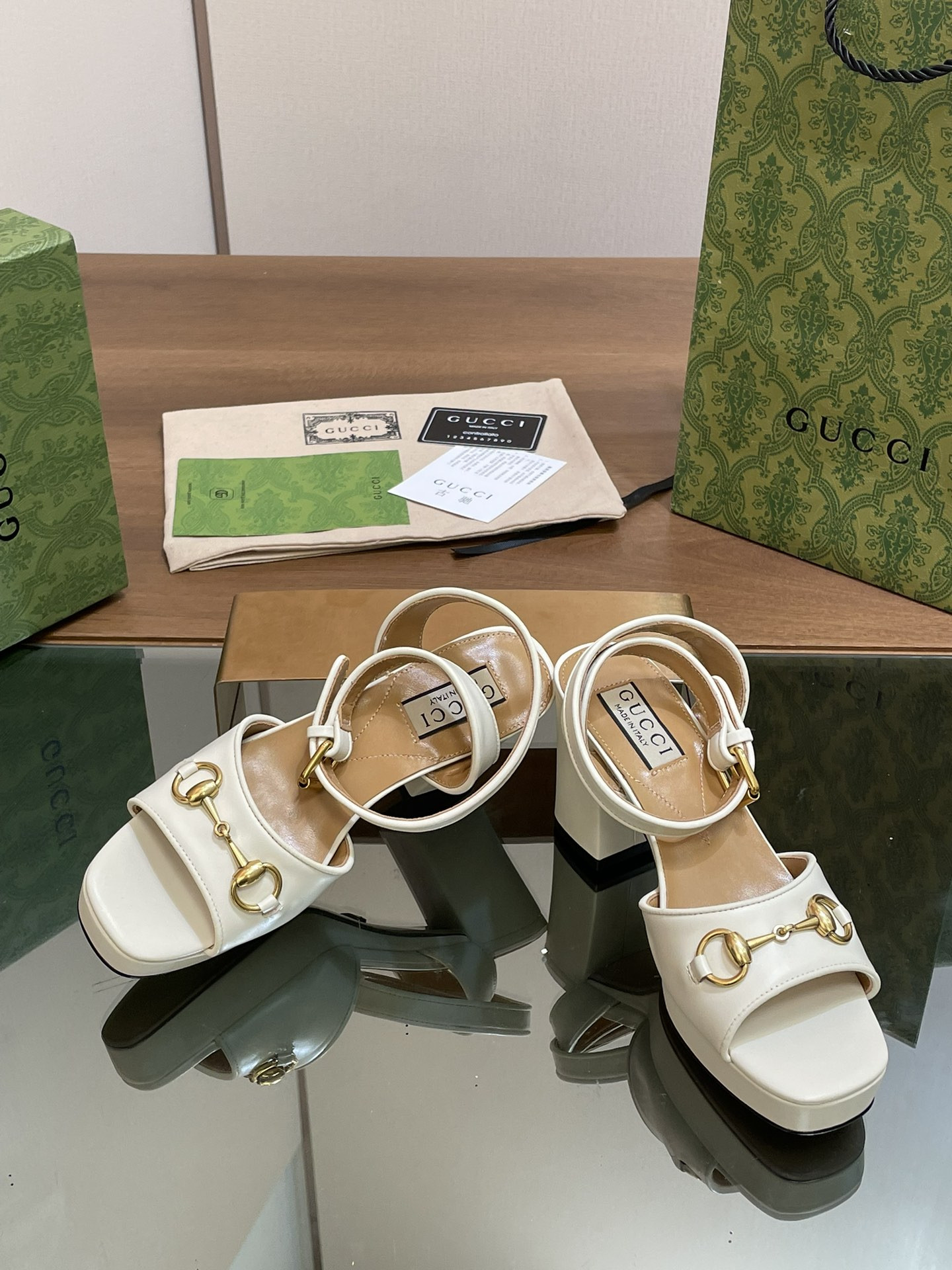 UA GUCCI HORSEBIT PLATFORM SANDAL