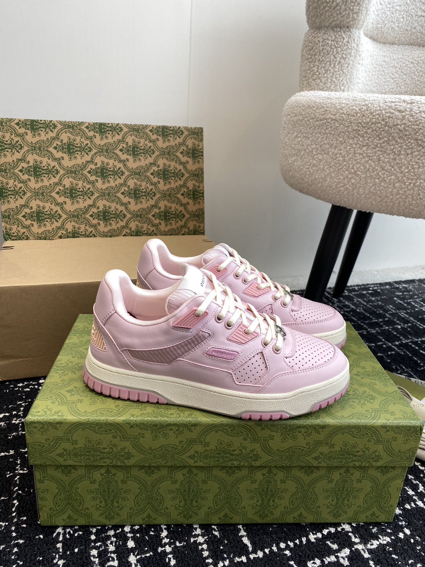 UA GUCCI Low-Top SNEAKER