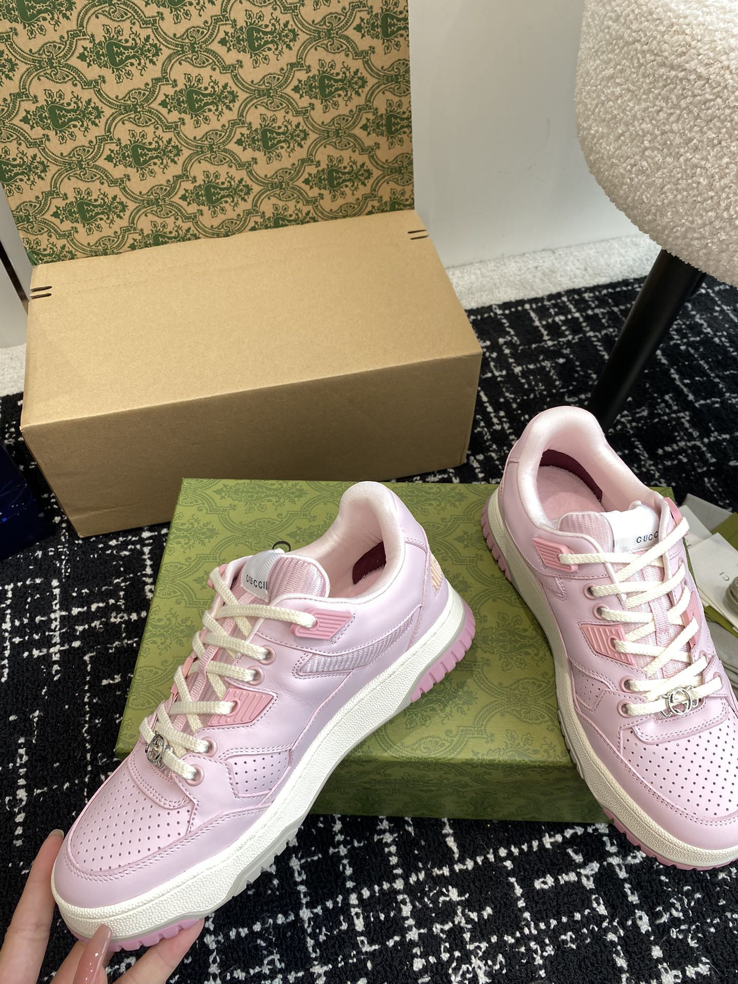 UA GUCCI Low-Top SNEAKER