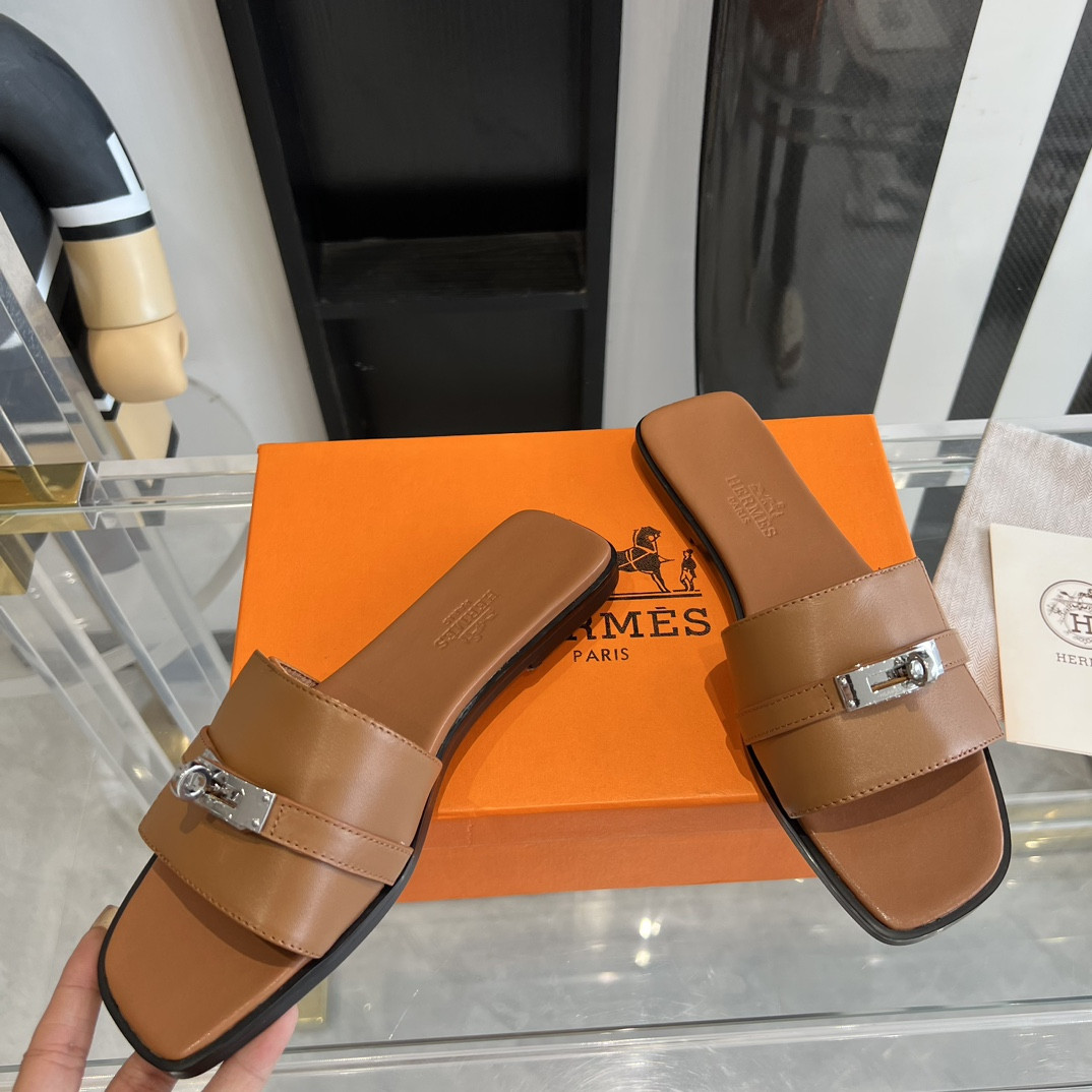 UA Hermès Giulia sandal