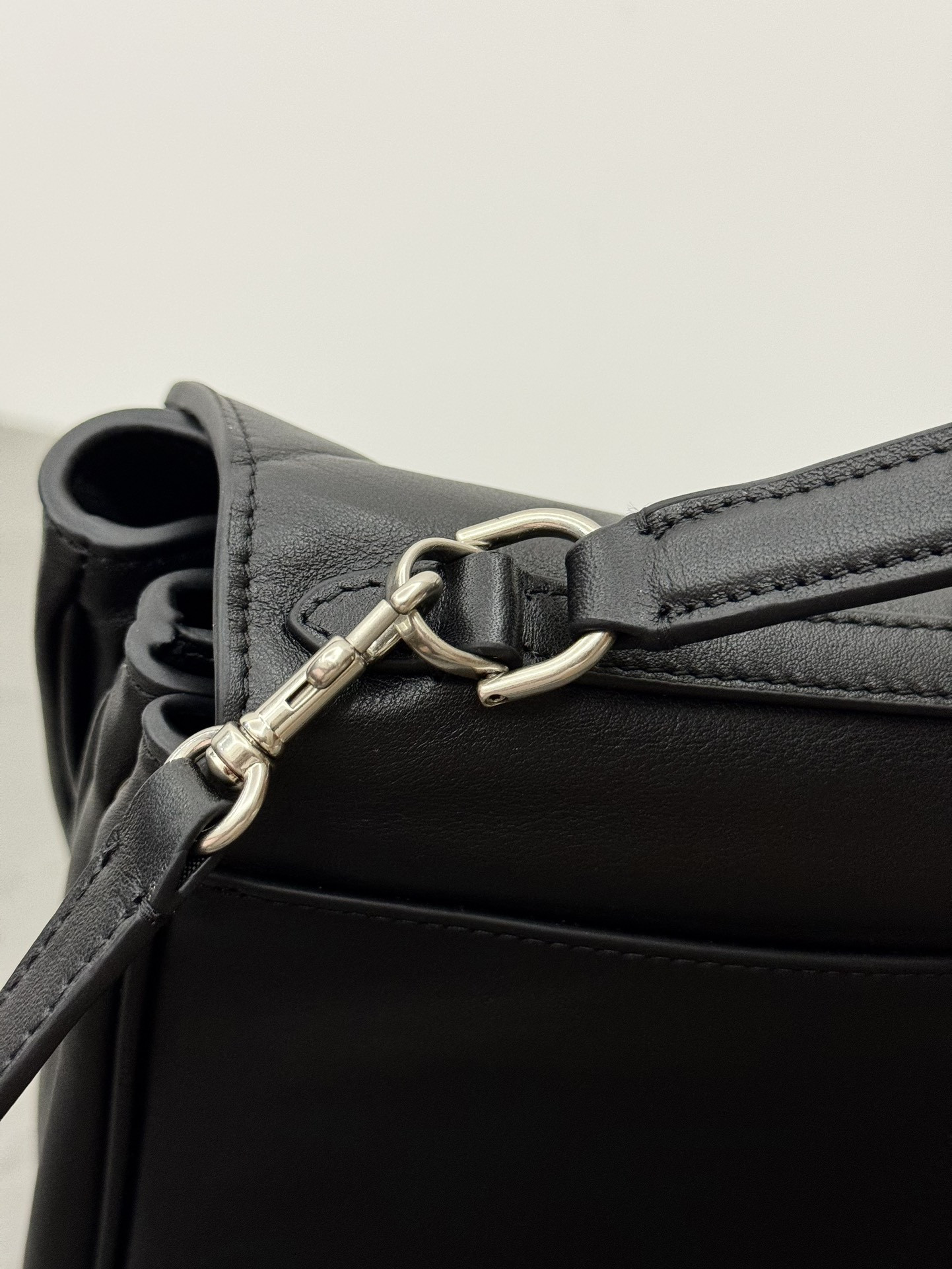 Balenciaga Rodeo Small 28.9x20x9.9cm