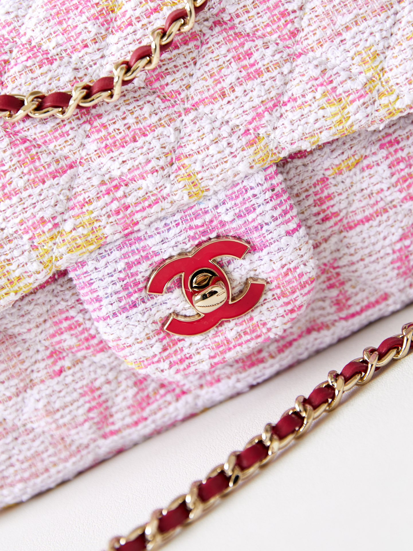 Chanel Quilted Pink Multicolor Tweed Mini Rectangular Flap Bag 20×10×7cm