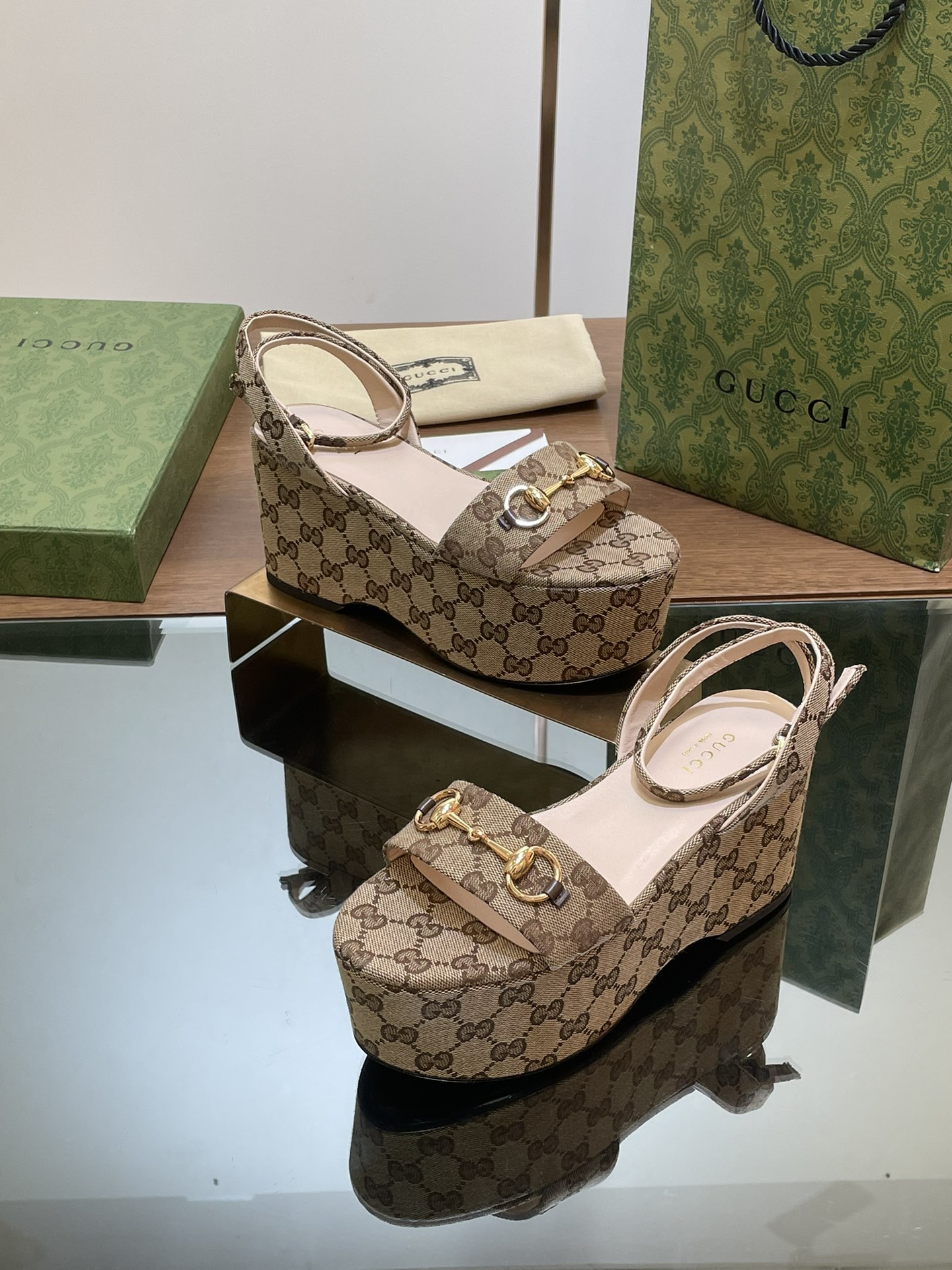 UA GUCCI WOMEN