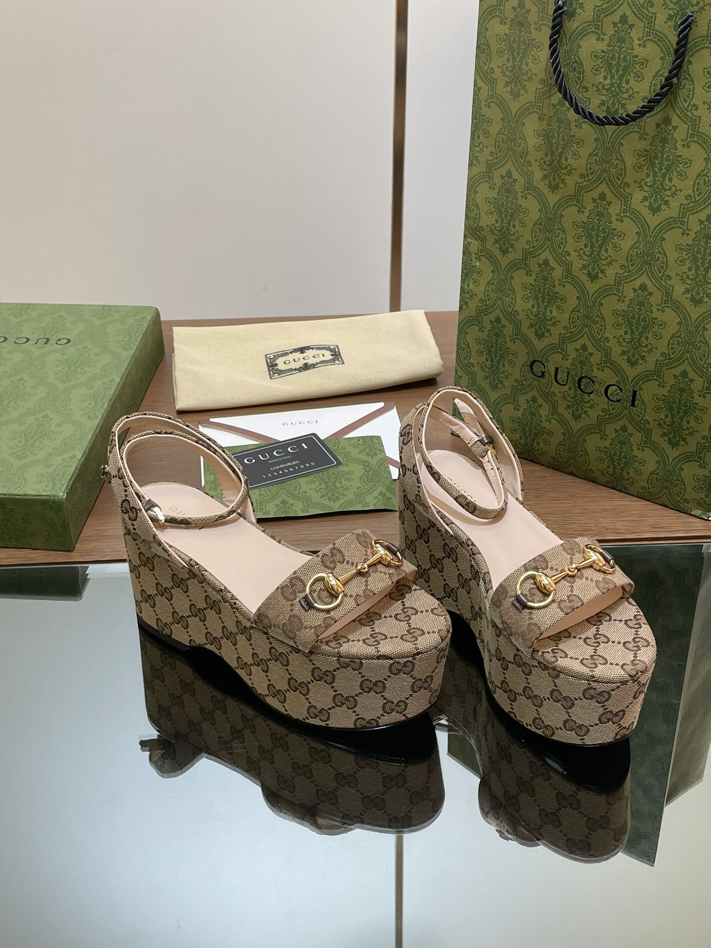 UA GUCCI WOMEN